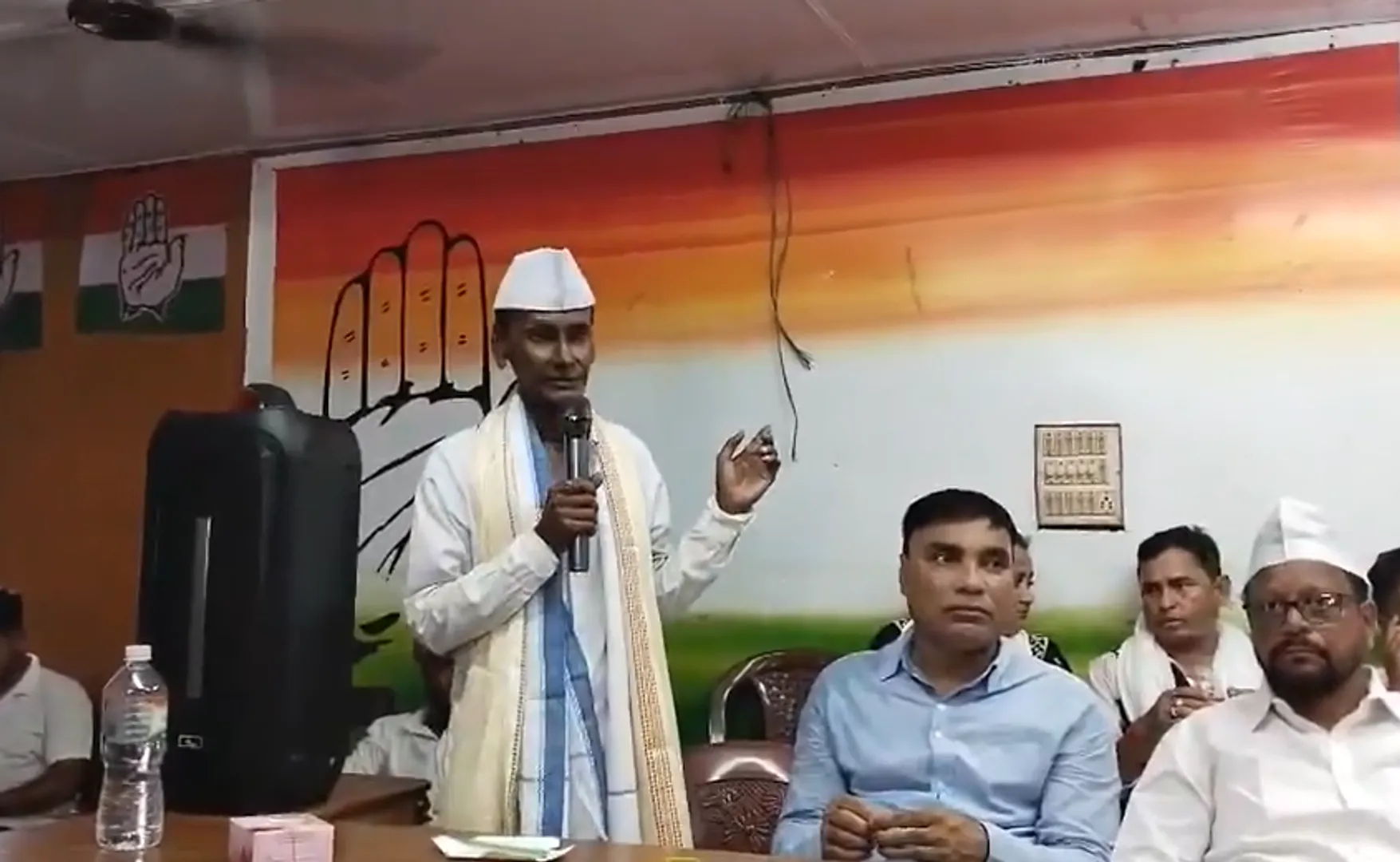 Bangladeshi song in congress meeting