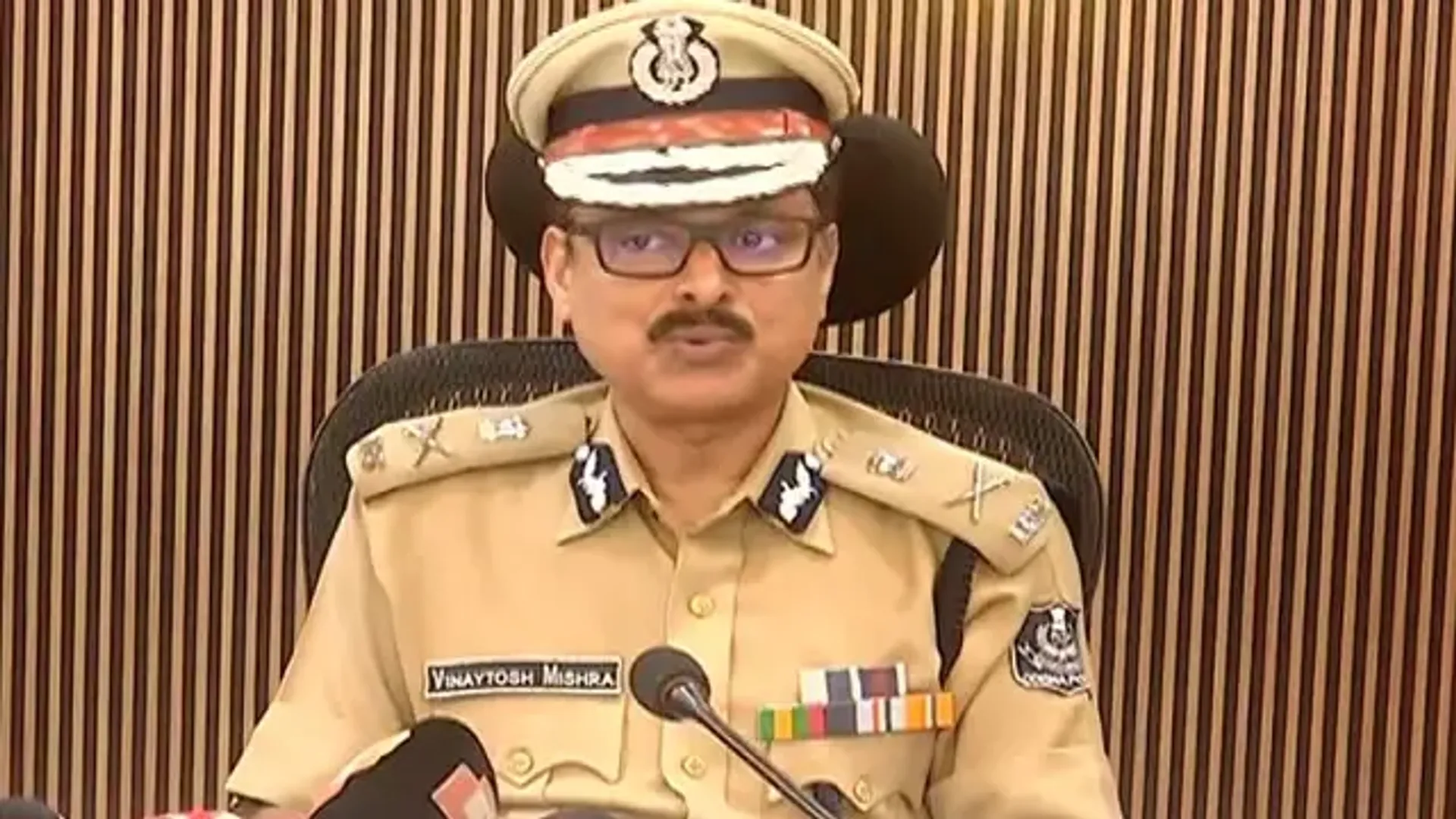 Crime branch dg on cbi probe