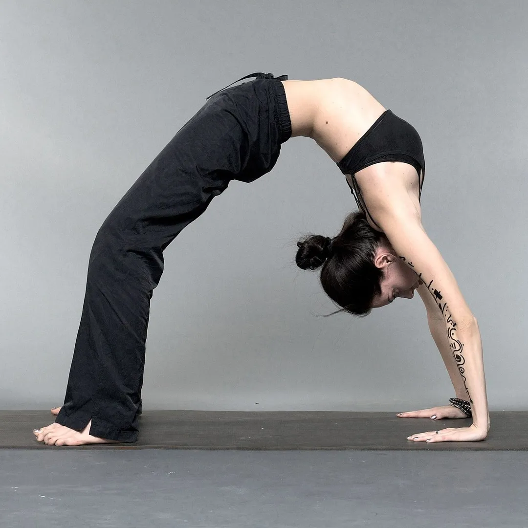 Chakrasana_Yoga-