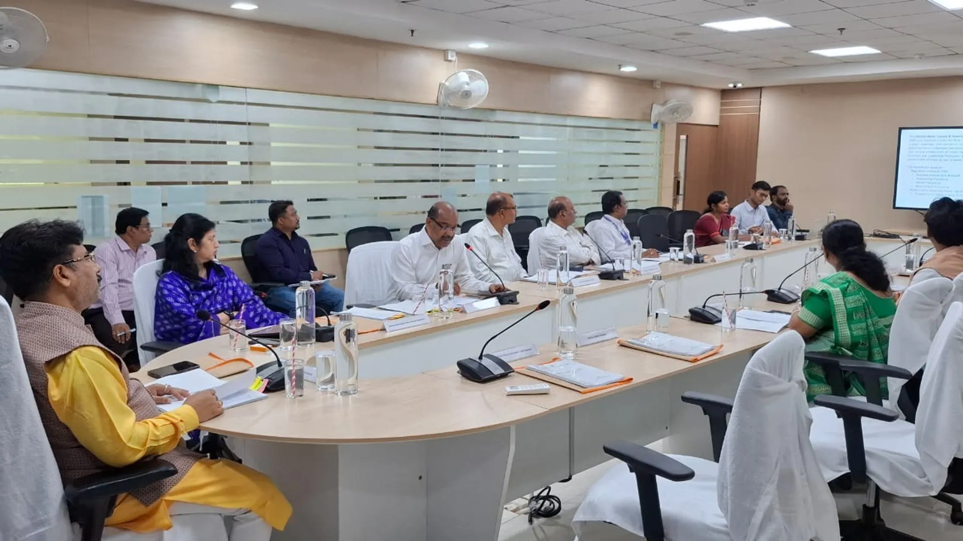 WhatsApp Image 2026-02-26 at 17.32.25