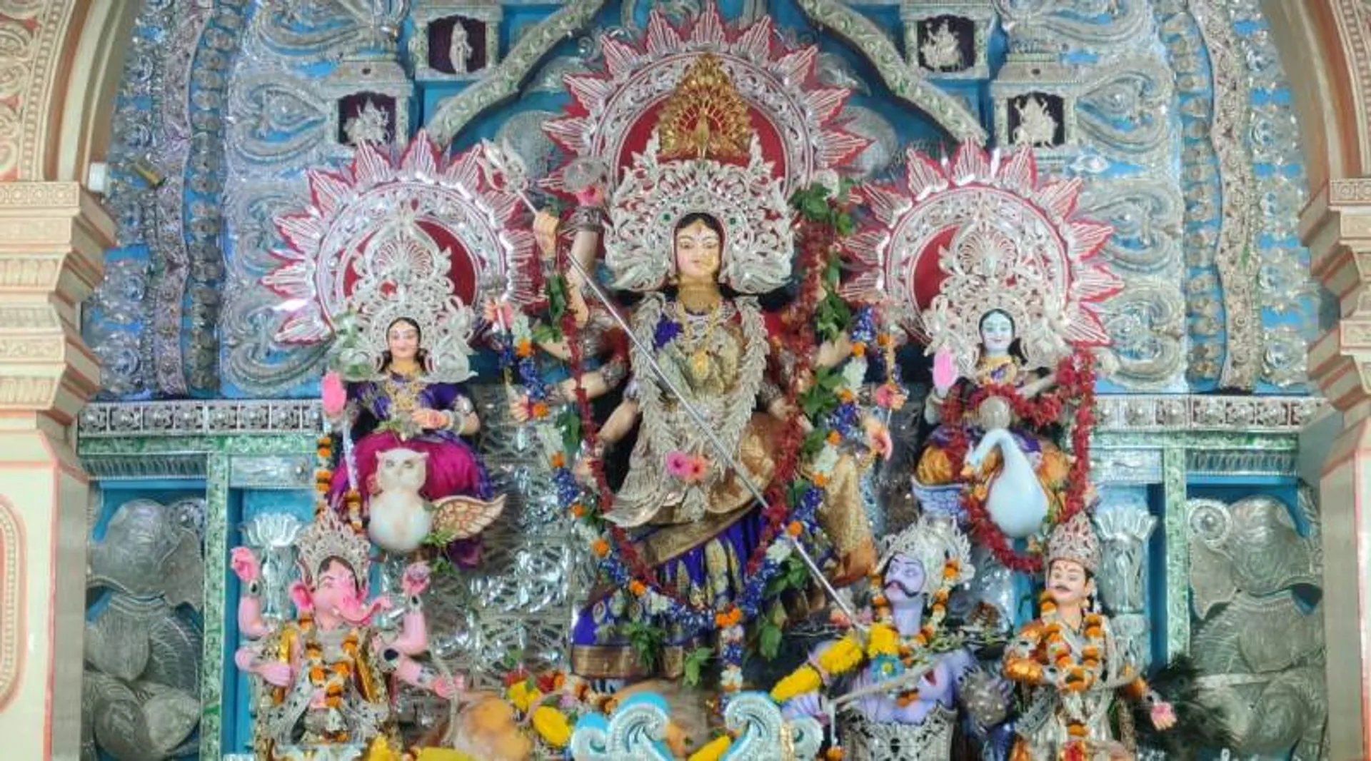 ମା’ଙ୍କ ଦର୍ଶନ ଲାଗି ପୀଠ-ମଣ୍ଡପରେ ଶ୍ରଦ୍ଧାଳୁଙ୍କ ଭିଡ଼