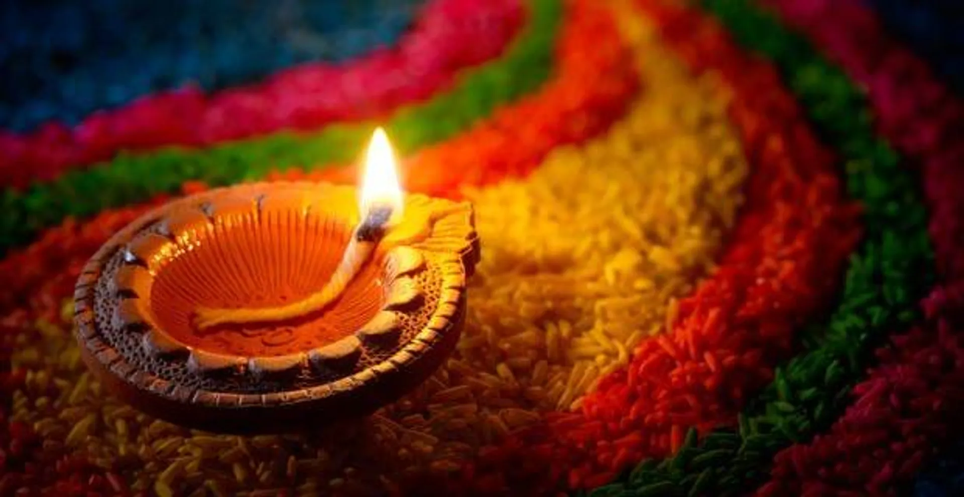 ଘରେ ଶାନ୍ତିସନ୍ତୋଷ ନିମନ୍ତେ ଦୀପାବଳିରେ ଦୁଆର ସଜା