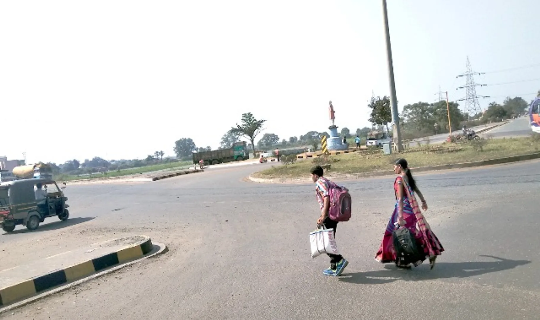 ଶିବ ମହିମା ଛକରେ ପୁଣି ଦୁର୍ଘଟଣା: ଜଣେ ମୃତ, ଆଉ ଜଣେ ଗୁରୁତର