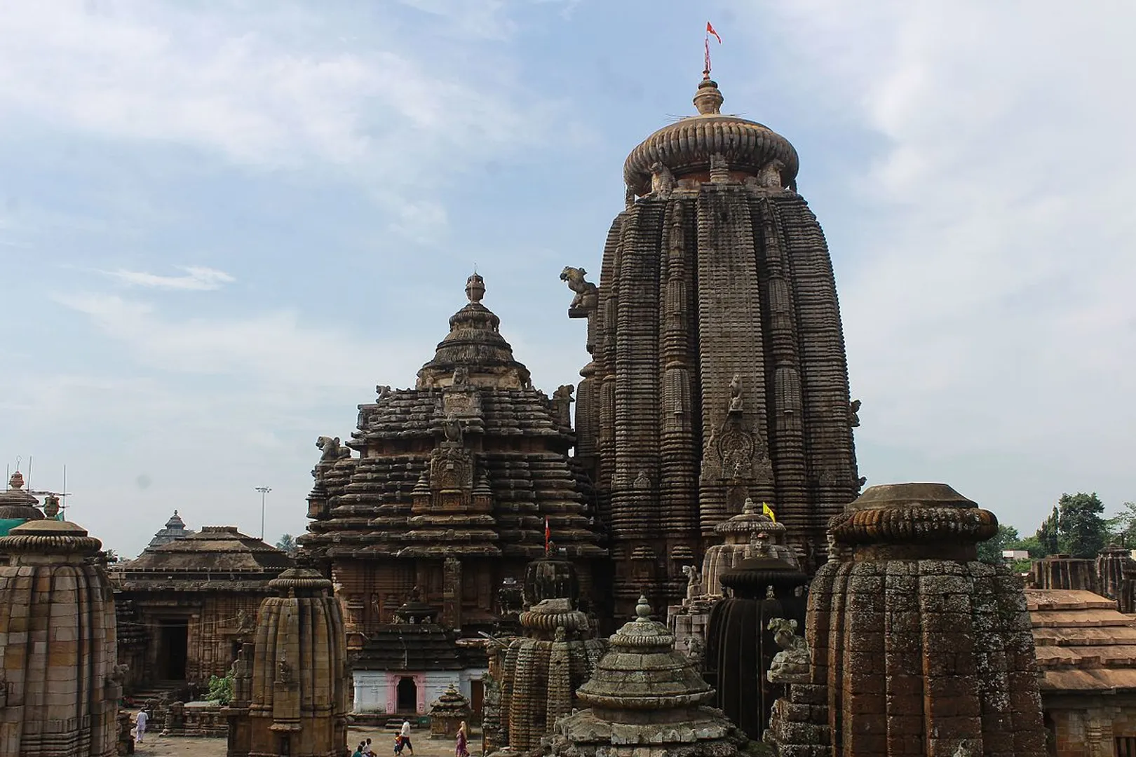 ଶୟନରୁ ଉଠିଲେ ଶ୍ରୀଲିଙ୍ଗରାଜ