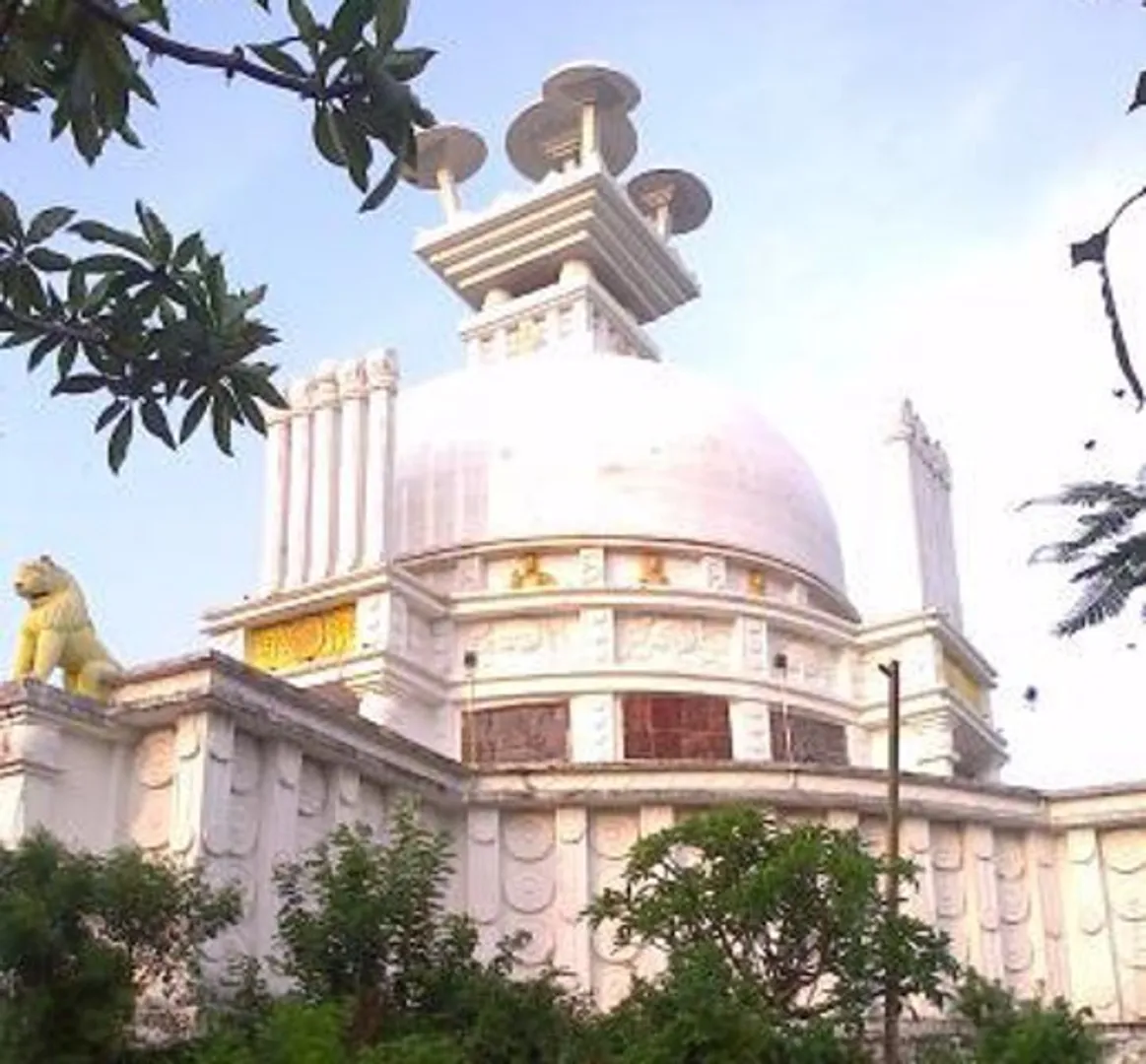 ଶାନ୍ତିସ୍ତୂପ ରାସ୍ତାରୁ ଲକ୍ଷାଧିକ ଟଙ୍କାର ଷ୍ଟ୍ରିଟ ଲାଇଟ୍‌ ଚୋରି
