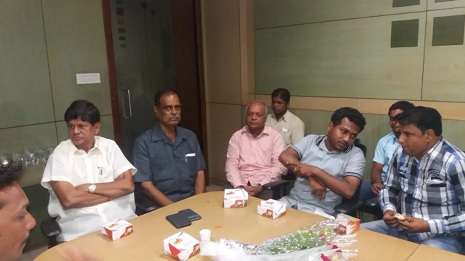 ଇଷ୍ଟର୍ଣ୍ଣ ମିଡିଆ ଡିଜିଟାଲ୍‌ ପକ୍ଷରୁ ସୌମ୍ୟରଂଜନଙ୍କୁ ସମ୍ବର୍ଧନା
