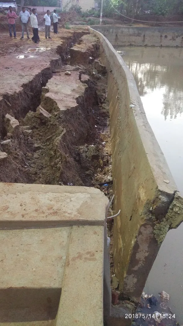 ଭାଙ୍ଗିଗଲା କୋଟିଏ ଟଙ୍କାର ପୋଖରୀ କାନ୍ଥ