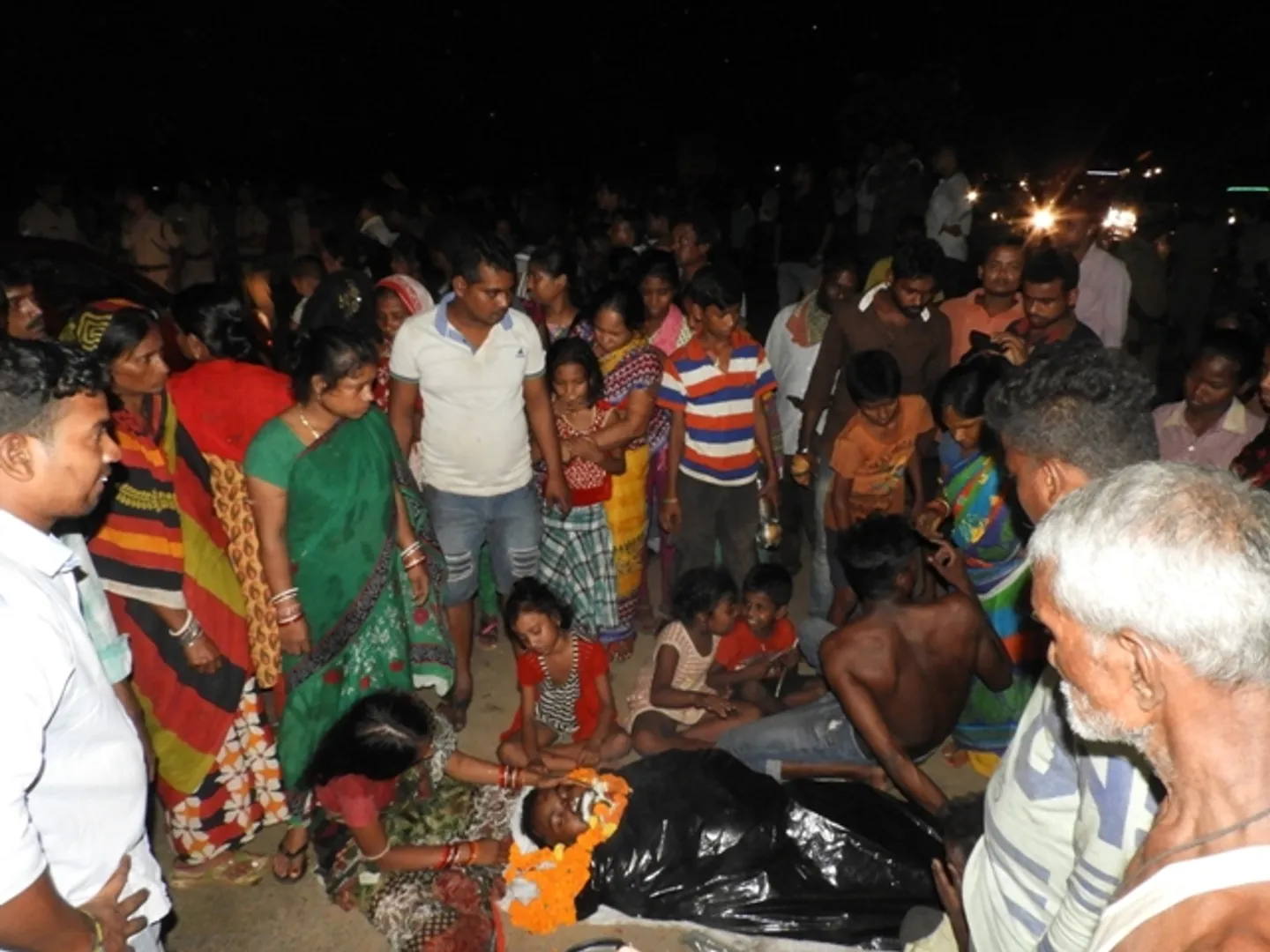 ନନ୍ଦନକାନନ-ଜୟଦେବବିହାର ରାସ୍ତା ଅବରୋଧ