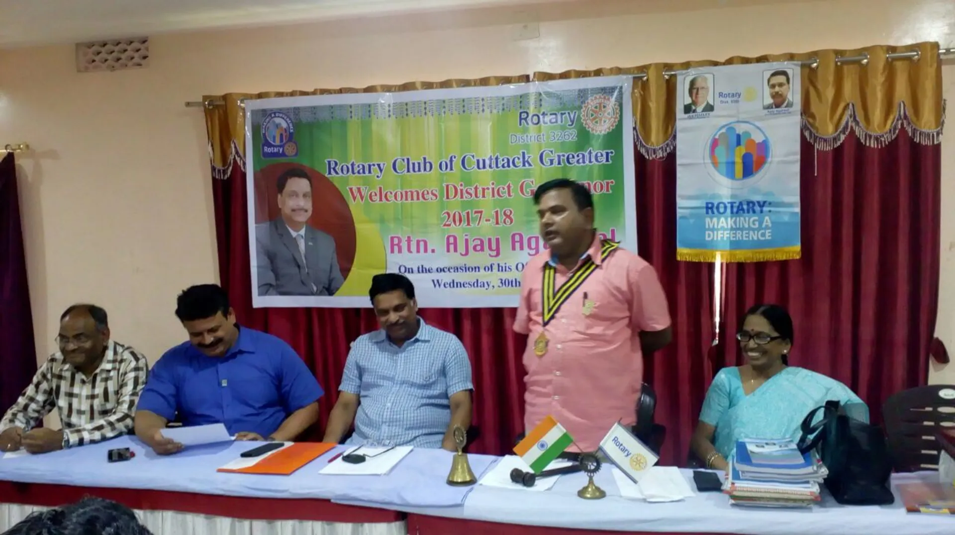 ରୋଟାରି ଗଭର୍ଣ୍ଣରଙ୍କର ରୋଟାରି କ୍ଲବ୍‌ ପରିଦର୍ଶନ