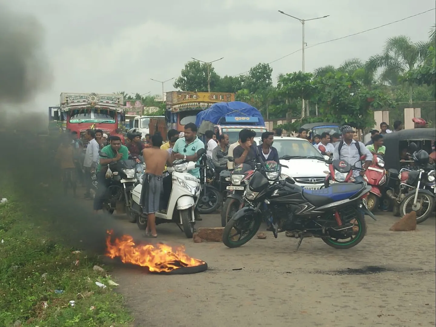 ଖୋର୍ଦ୍ଧା: ନବବଧୂର ମୃତଦେହ ରଖି ୧୬ ନଂ ଜାତୀୟ ରାଜପଥ ଅବରୋଧ