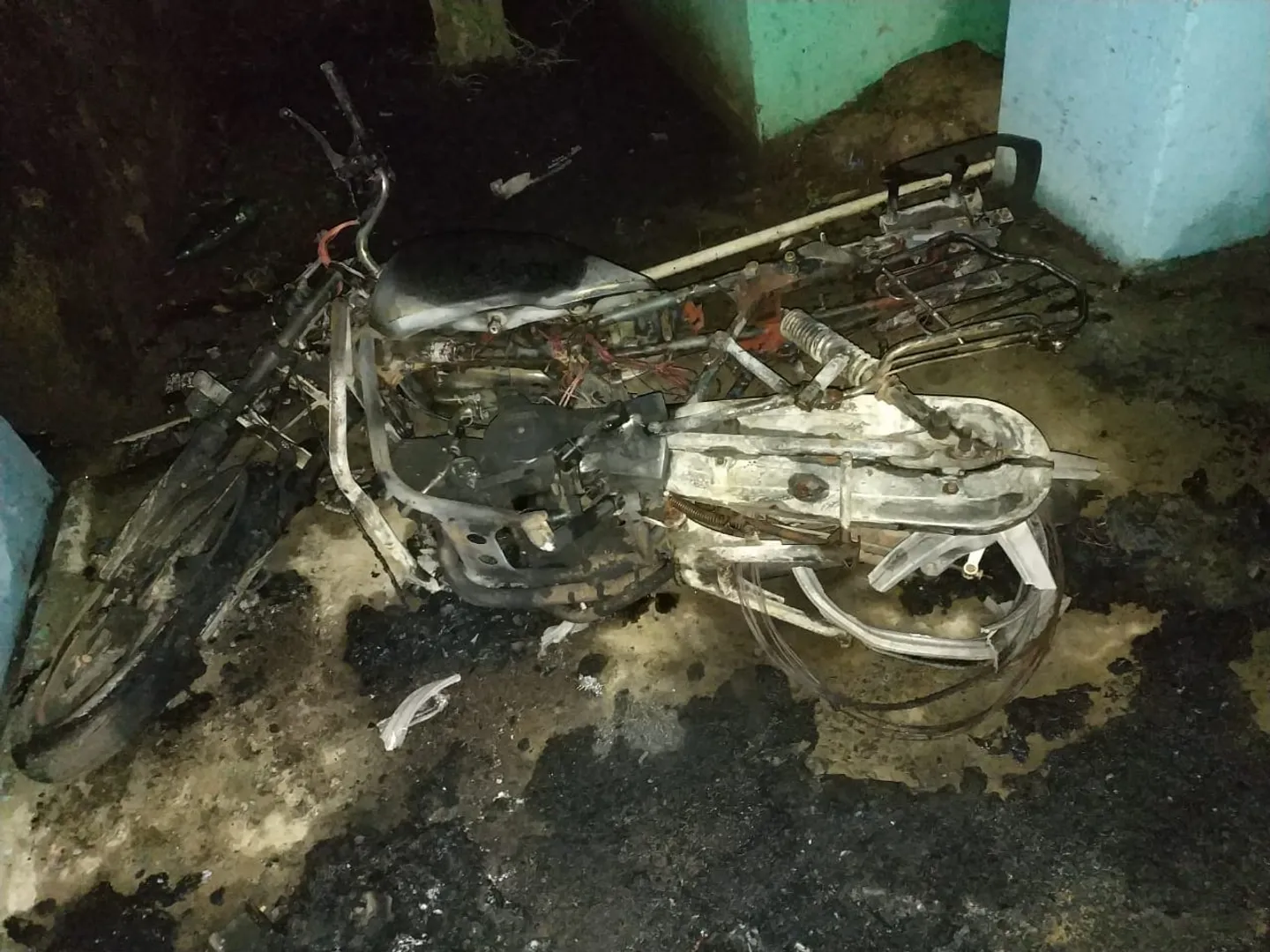 ପୂର୍ବ ଶତ୍ରୁତାକୁ କେନ୍ଦ୍ର କରି ହିଂସା: ଖୋର୍ଦ୍ଧାରେ ବୋମାମାଡ଼, ବାଲେଶ୍ୱରରେ ଗୁଳିି ଚାଳନା