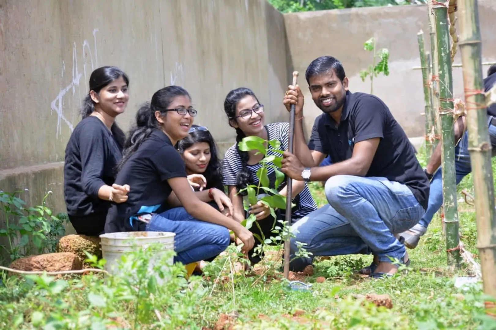 ଶିଖରଚଣ୍ଡିରେ ବିଶାଳ ବୃକ୍ଷ ରୋପଣ କାର୍ଯ୍ୟକ୍ରମ: ନାଗଚମ୍ପା, ପଣସ,ରାଧାଚୁଡା, ଆମ୍ବ, ମହାନିମ୍ବ ସମେତ ଅନେକ ମୂଲ୍ୟବାନ ବୃକ୍ଷ ଲଗାଯାଇଛି