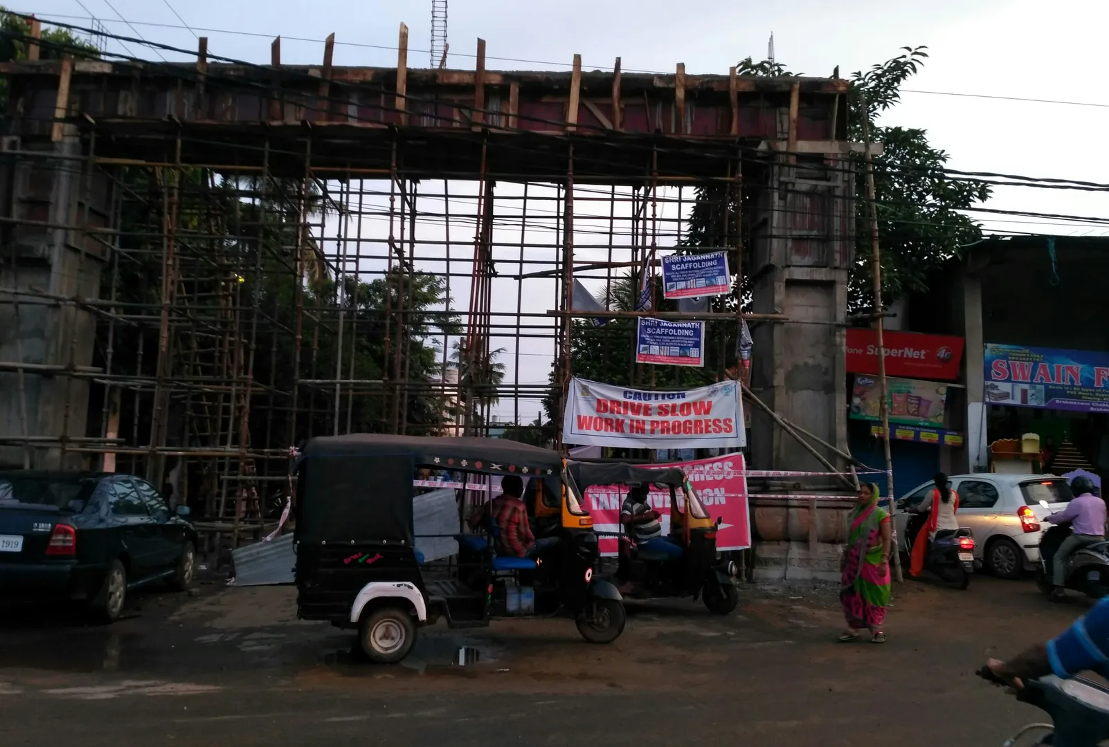 ତୋରଣ ପାଇଁ ଟ୍ରାଫିକ୍‌ ଜାମ, ଜନ ଅସନ୍ତୋଷ ବଢ଼ୁଛି