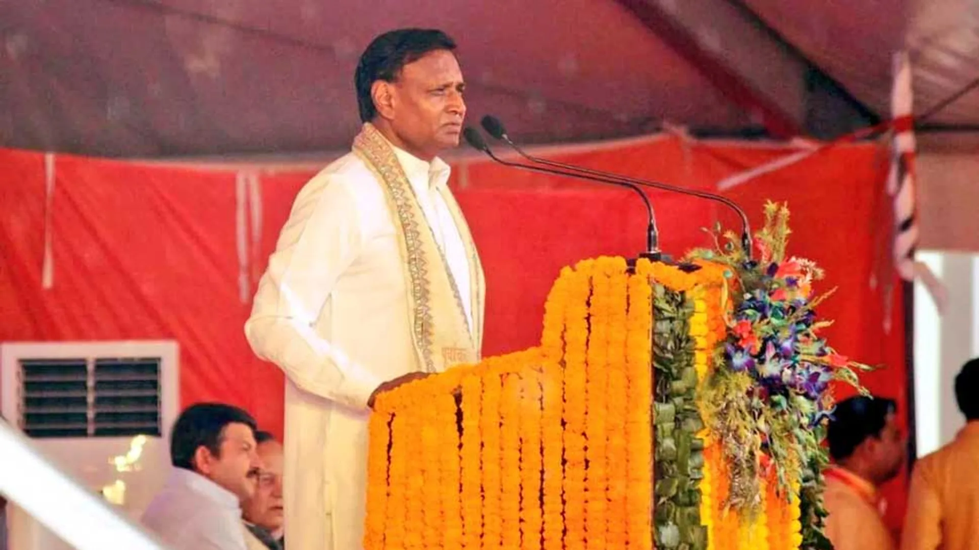 ବିଜେପି ସାଂସଦଙ୍କ ବିବାଦୀୟ ବୟାନ: ଜଣେ ପୁରୁଷ ପିଛା ୨-୪ ଲକ୍ଷ ଟଙ୍କା ନେଇ #ମିଠୁ ଅଭିଯାନର ଭୁଲ୍‌ ଫାଇଦା ଉଠାଉଛନ୍ତି ମହିଳା