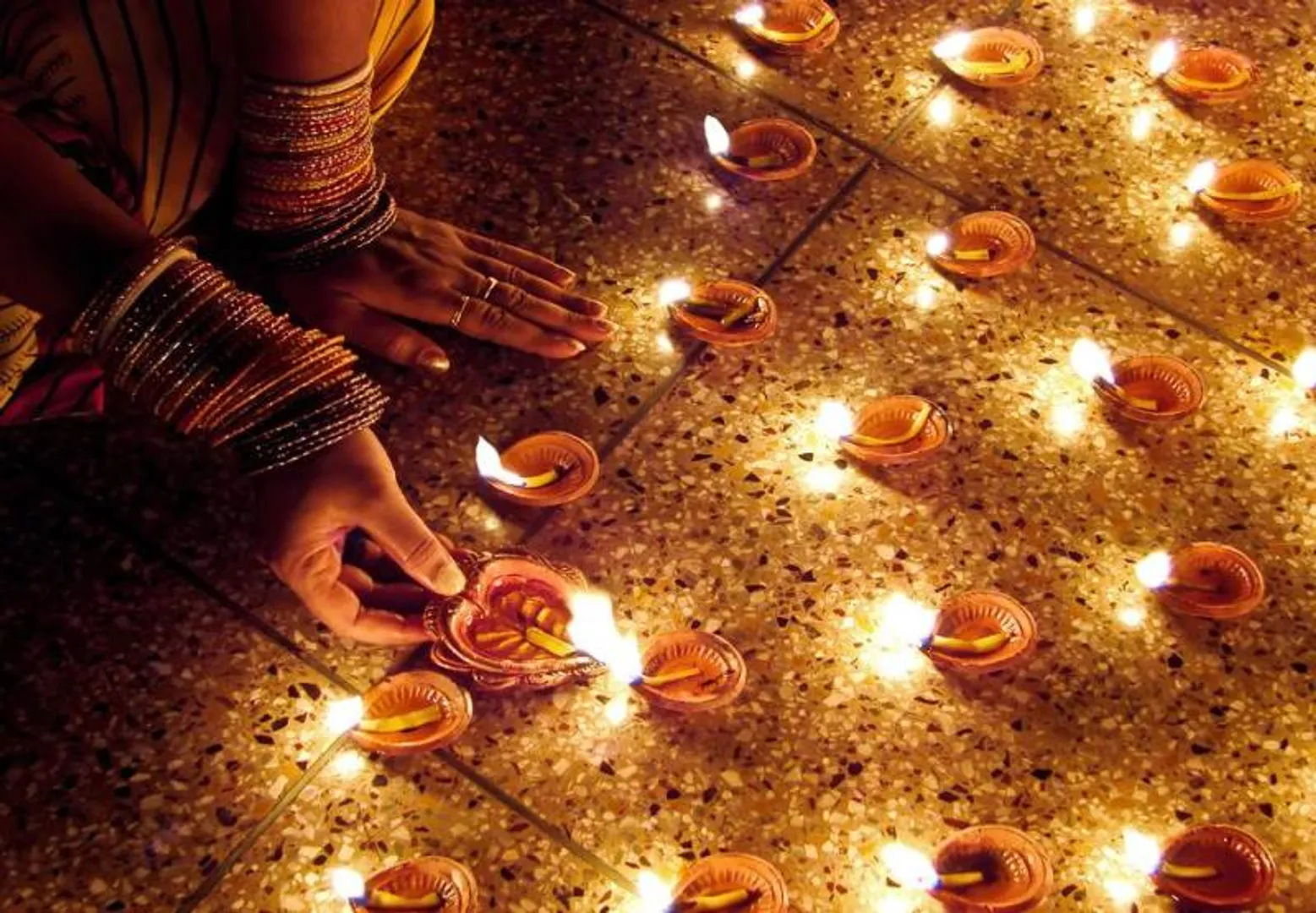 ଦୀପାବଳି ପର୍ବକୁ ୫ ଦିନ ପାଳନ କରାଯାଉଥିବା ବେଳେ ତୃତୀୟ ଦିନଟିକୁ ଦୀପାବଳି ଭାବେ ପାଳନ କରେ ସାରା ଦେଶ, ଜାଣନ୍ତୁ ସେହି ୫ ଦିନର ମହତ୍ତ୍ୱ ବିଷୟରେ