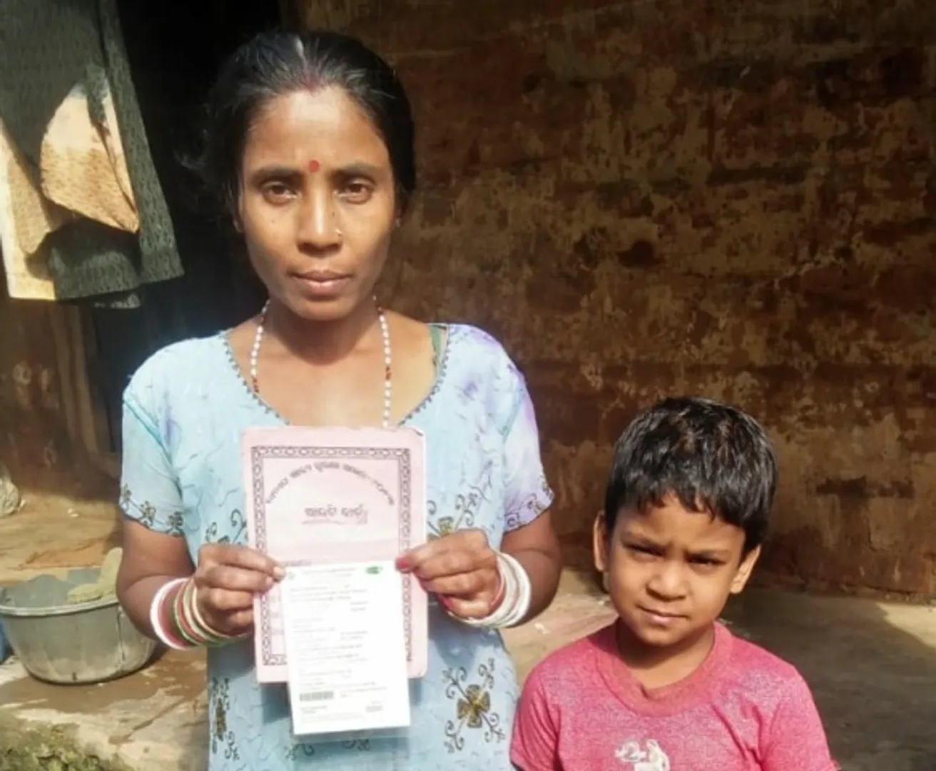 ରାସନ୍‌ କାର୍ଡ ଥାଇ ବି ମିଳୁନି ଖାଉଟି ସାମଗ୍ରୀ : ଦୁର୍ଦିନରେ ଜୀବନ ବିତାଉଛନ୍ତି ହରପ୍ରିୟା
