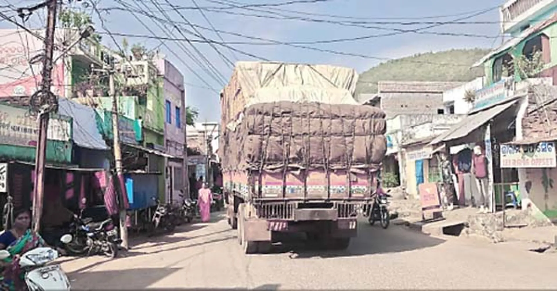 ସହରରେ ଭାରୀଯାନ ପ୍ରବେଶକୁ ନେଇ ଅସନ୍ତୋଷ