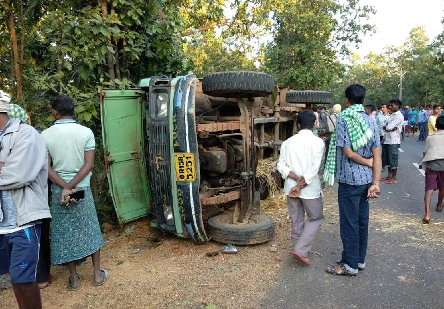 ସମ୍ବଲପୁର: ଅସୁସ୍ଥ ହାତୀ ଦେଖିବାକୁ ଯାଉଥିବା ବେଳେ ଅଘଟଣ, ୪୦୭ ଓଲଟି ୨ ମହିଳା ମୃତ, ୨ ଗୁରୁତର