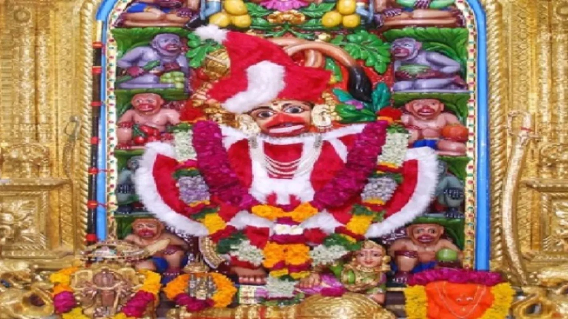 ହନୁମାନଙ୍କ ସାନ୍ତାକ୍ଲଜ୍‌ ବେଶ: ପୂଜକ କହୁଛନ୍ତି ପଶମ ପୋଷାକ ତାଙ୍କ ଦେହକୁ ଉଷୁମ ରଖିବ