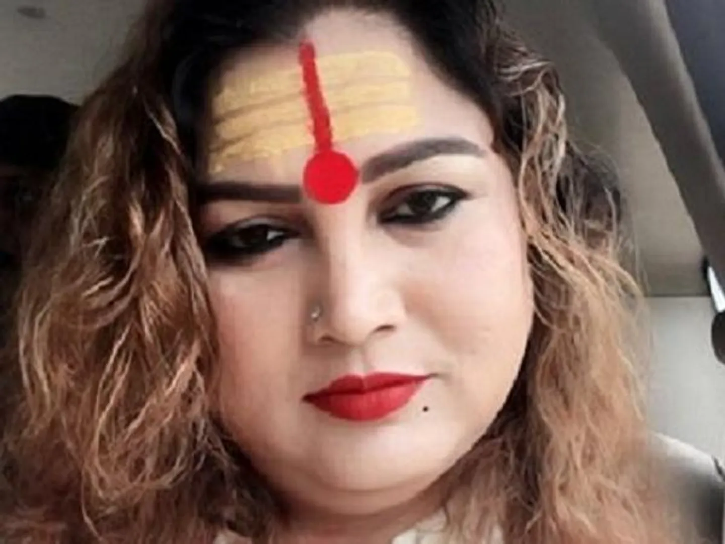 ହଜ୍‌ ଯାତ୍ରାରୁ କୁମ୍ଭମେଳାର କିନ୍ନର ଆଖଡା; ଏମିତି ଥିଲା ଭବାନୀଙ୍କ ସଂଘର୍ଷ କାହାଣୀ