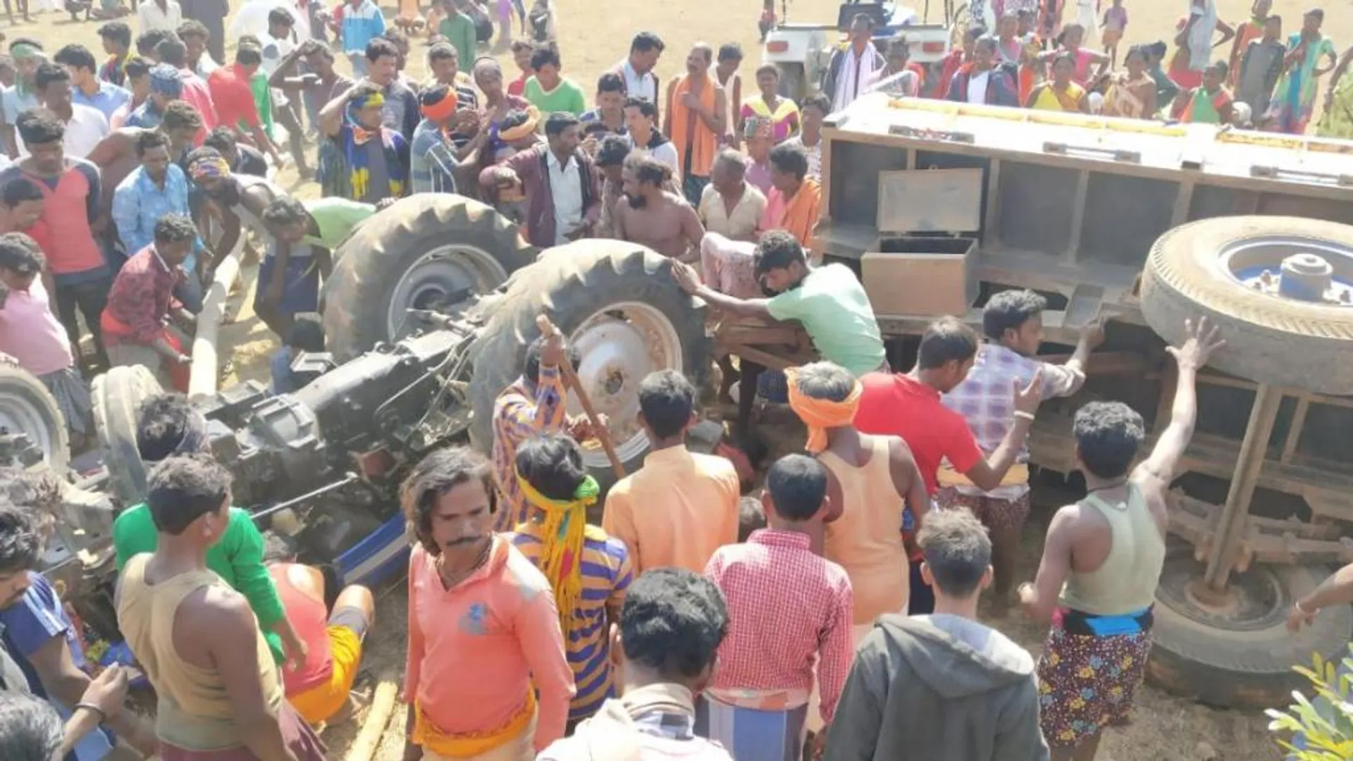 ଟ୍ରାକ୍ଟର ଦୁର୍ଘଟଣାରେ ଜଣେ ମୃତ, ଦୁଇ ଗୁରୁତର