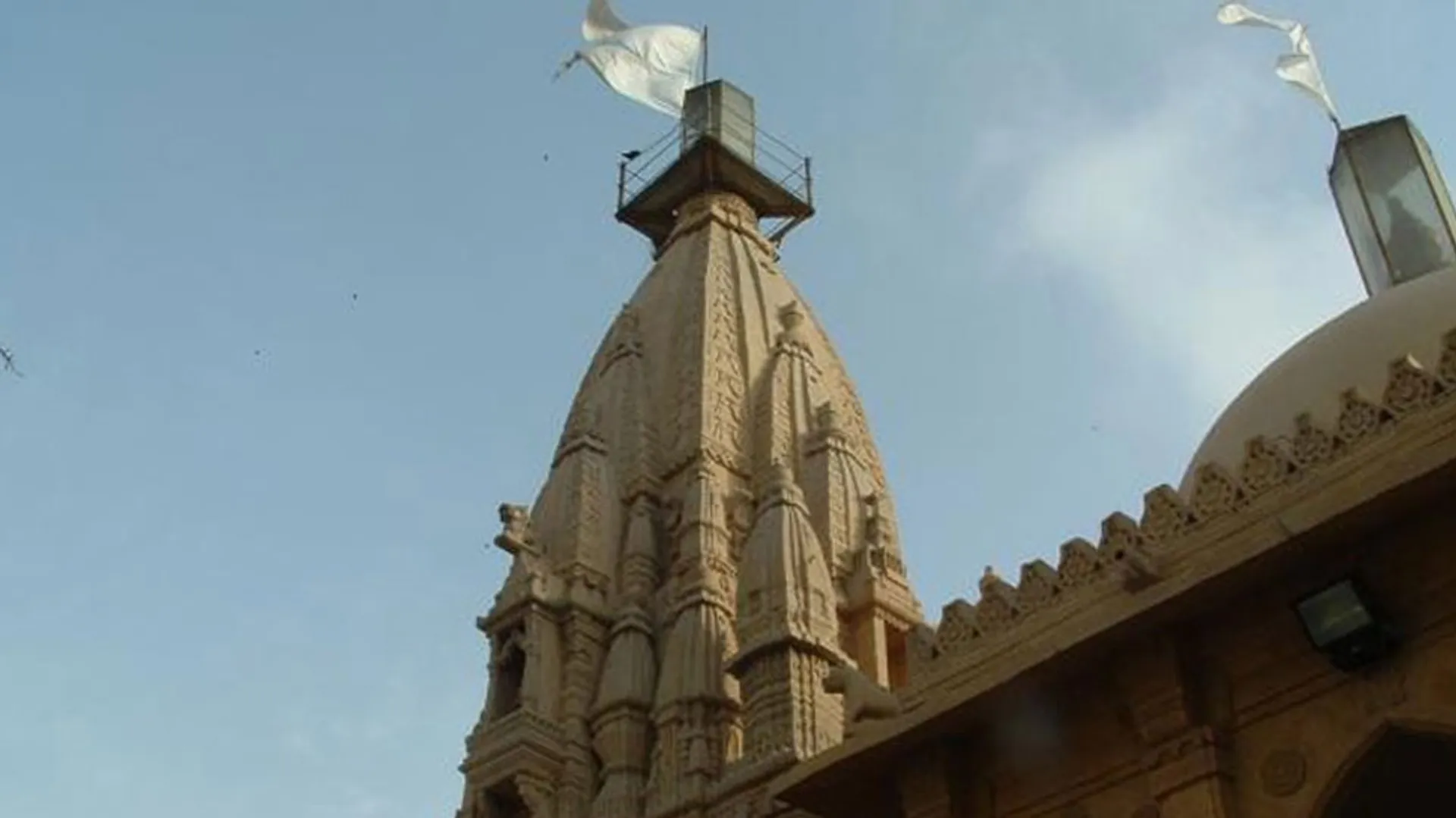 ବାଂଲାଦେଶରେ ପୁଣି ହିନ୍ଦୁ ମନ୍ଦିରକୁ ଟାର୍ଗେଟ, ଭଙ୍ଗାରୁଜା କଲେ ଦୁର୍ବୃତ୍ତ
