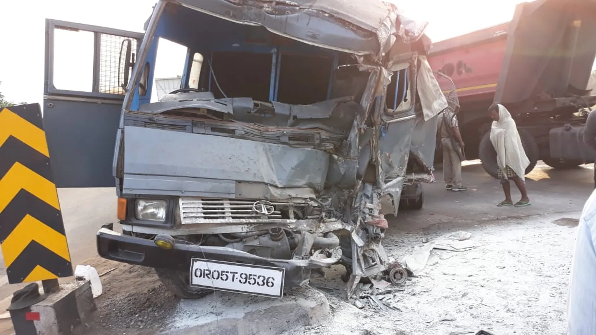 ବେଲପାହାଡ ଦୁର୍ଘଟଣାରେ ମୃତ ଯବାନଙ୍କ ପାଇଁ ୫ ଲକ୍ଷ ଟଙ୍କାର ସହାୟତା ଘୋଷଣା କଲେ ମୁଖ୍ୟମନ୍ତ୍ରୀ