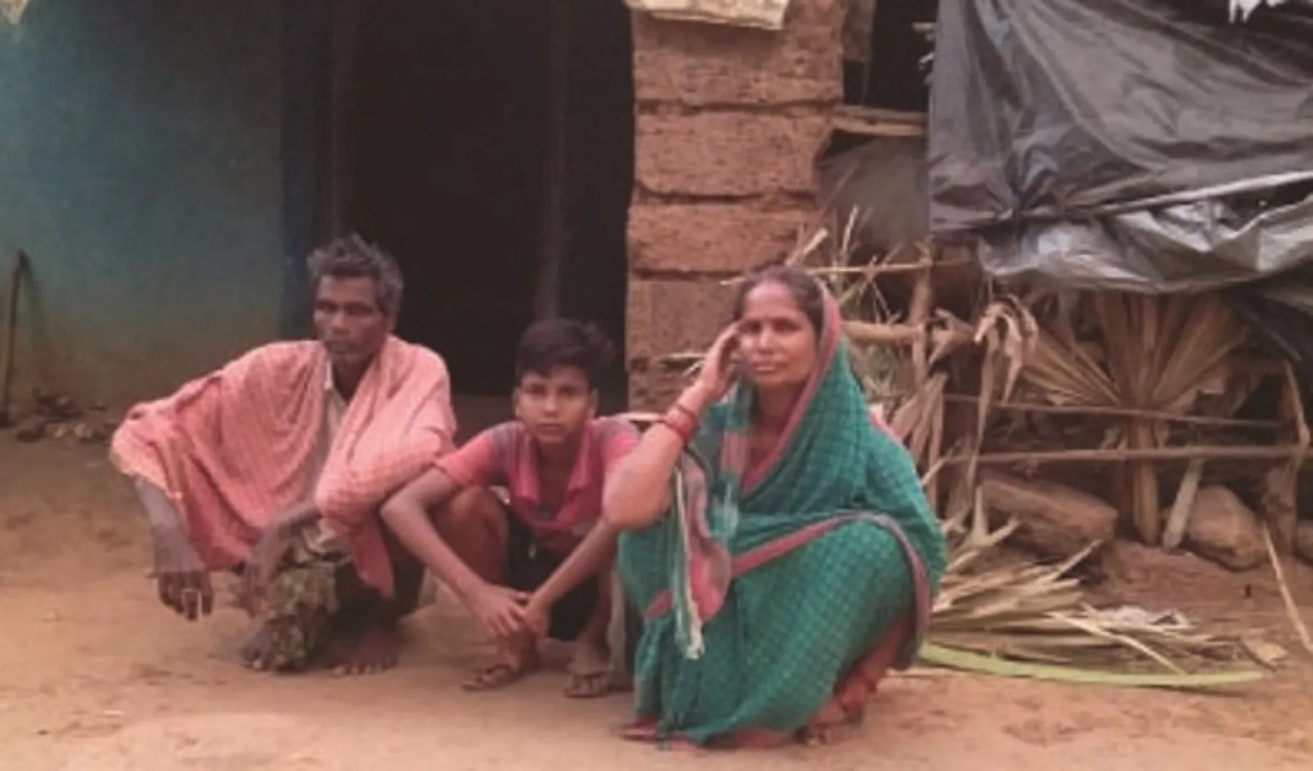 ଖୋର୍ଧା ଜିଲ୍ଲା ଜଙ୍କିଆ ଥାନା ଅନ୍ତର୍ଗତ ଅରାଙ୍ଗ ଗାଁରେ କଙ୍ଗାରୁ କୋର୍ଟ : ବିନା କାରଣରେ ବାସନ୍ତୀ ସ୍ବାଇଁଙ୍କ ପରିବାରକୁ ନିର୍ଯାତନା ଦେଉଛନ୍ତି ଗ୍ରାମର କିଛି ମୁଷ୍ଟିମେୟ ବ୍ୟକ୍ତି
