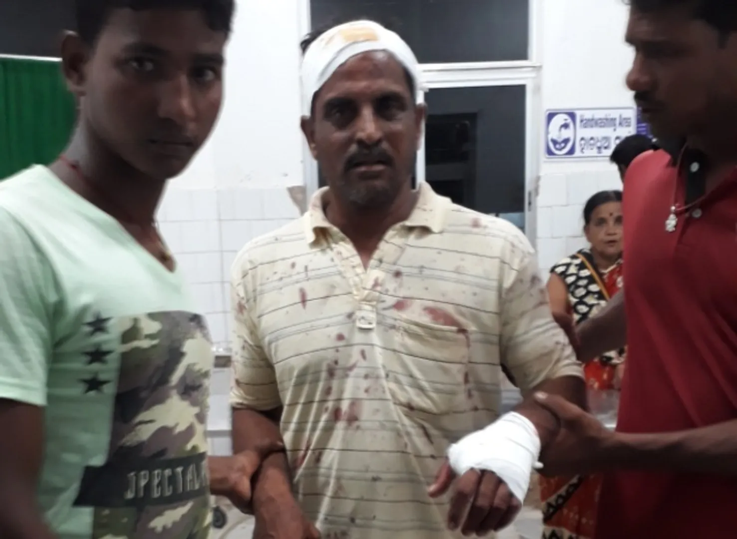ବାଙ୍କୀ, ବଡ଼ମ୍ବାରେ ନିର୍ବାଚନୀ ହିଂସା : ୫ ଗୁରୁତର; ୨ କଟକ ସ୍ଥାନାନ୍ତର