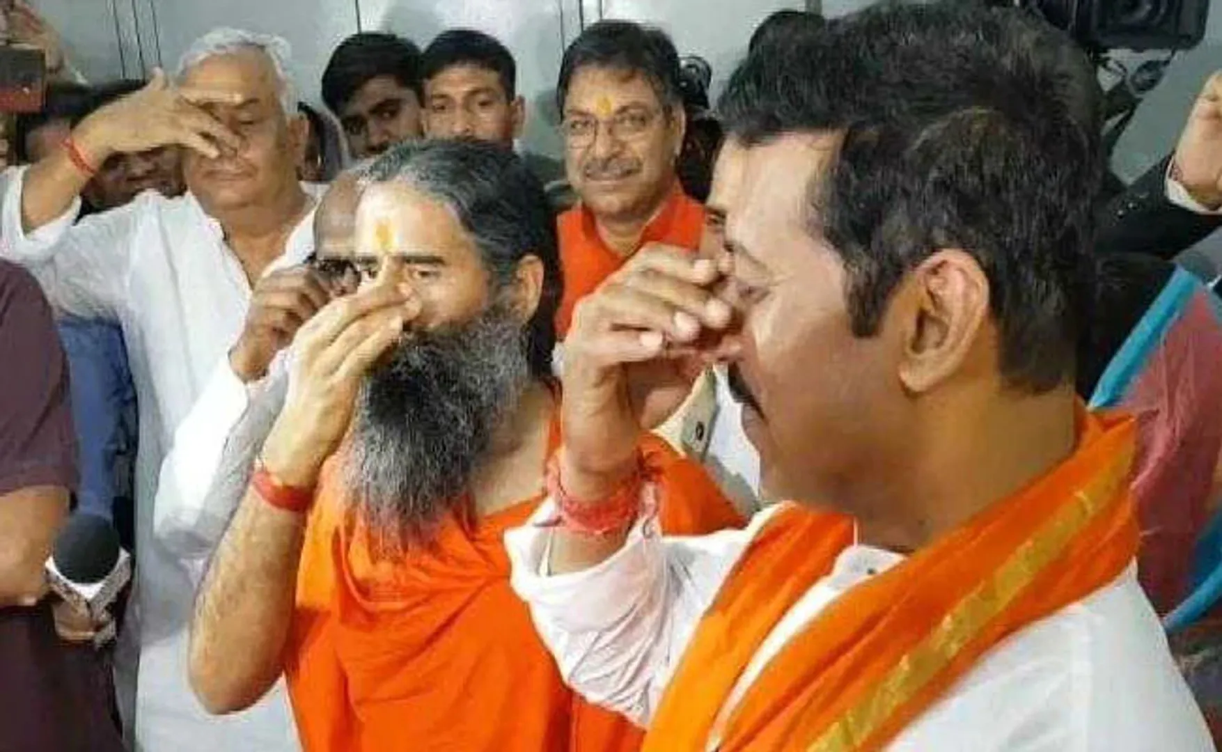 ପ୍ରାର୍ଥିପତ୍ର ଦାଖଲ ପୂର୍ବରୁ ବାବା ରାମଦେବଙ୍କ ସହ ପ୍ରାଣାୟମ କଲେ ରାଜ୍ୟବର୍ଦ୍ଧନ