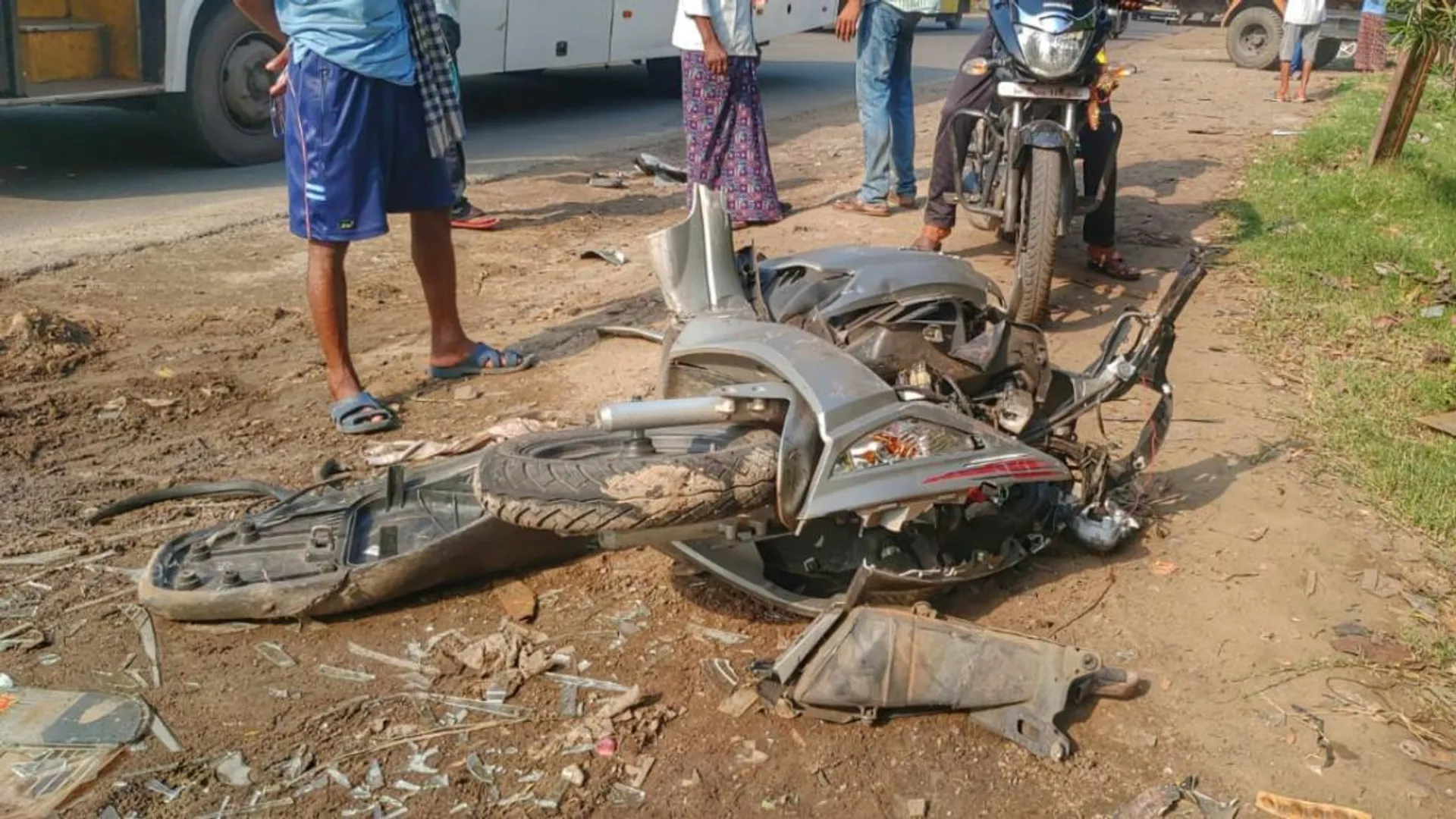ଅନଗୁଳ: ଟ୍ରକ୍‌ ଧକ୍କାରେ ତିନି ସ୍କୁଟର୍‌ ଆରୋହୀ ମୃତ