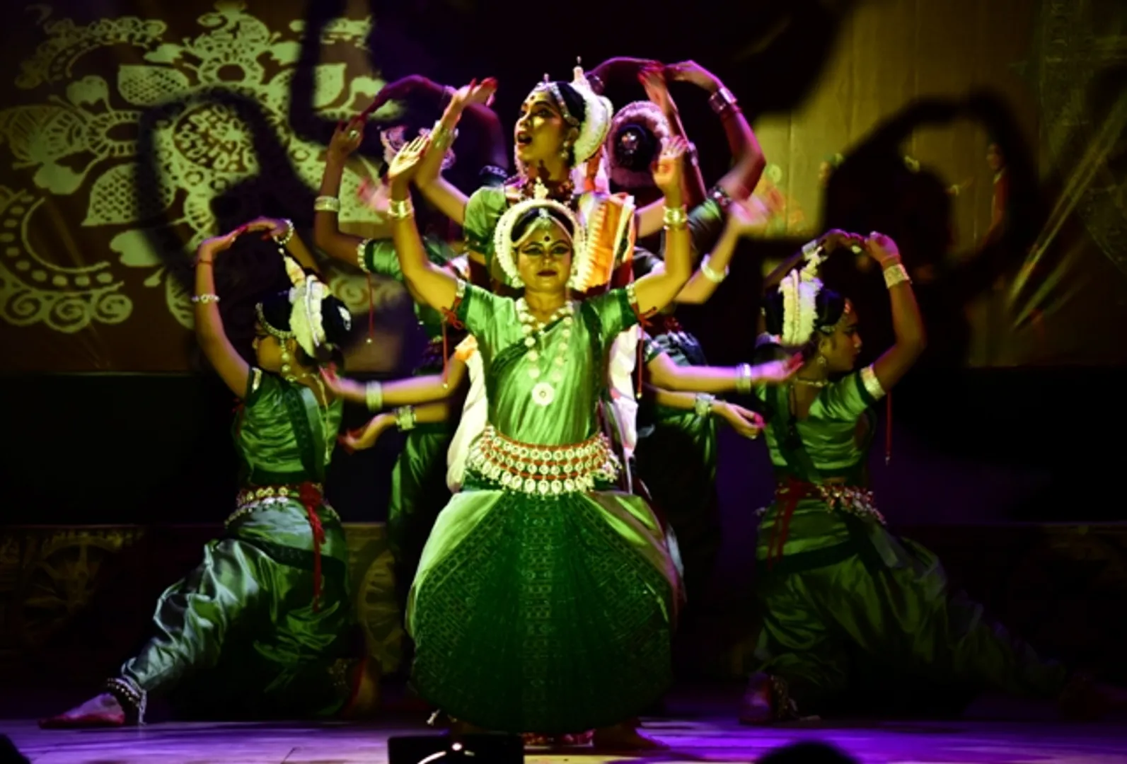 ରବୀନ୍ଦ୍ର ମଣ୍ଡପରେ ଆୟୋଜିତ ଓଡ଼ିଆ ନବବର୍ଷ ଉତ୍ସବରେ ସାଂସ୍କୃତିକ କାର୍ଯ୍ୟକ୍ରମ