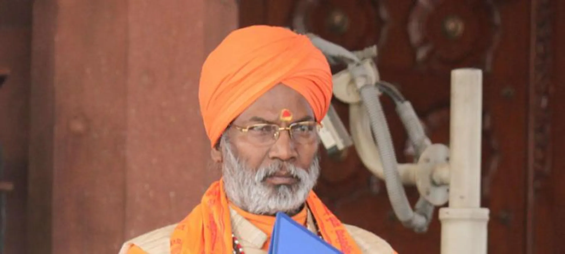 ଯଦି ରାମ ମନ୍ଦିରରେ ଦୁର୍ନୀତି ହୋଇଛି ବୋଲି ଭାବୁଛ ରସିଦ ଦେଖାଇ ଦାନ ଟଙ୍କା ନେଇଯାଅ: ସାକ୍ଷୀ ମହାରାଜ