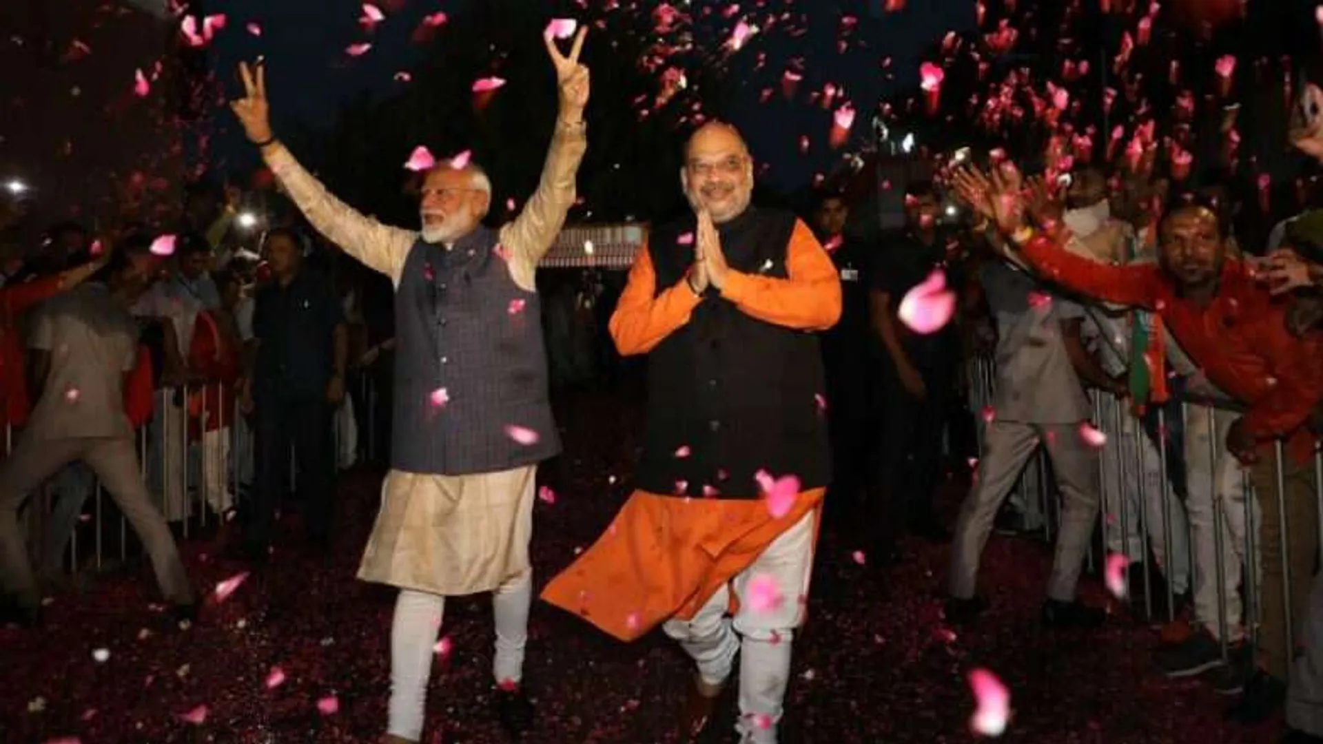 ମୋଦିଙ୍କ ନୂତନ କ୍ୟାବିନେଟକୁ ନେଇ ଆରମ୍ଭ ହେଲା ଅଙ୍କକଷା; ଅମିତ ଶାହାଙ୍କୁ ସ୍ୱରାଷ୍ଟ୍ର ମନ୍ତ୍ରାଳୟ, ରାଜନାଥଙ୍କୁ ପ୍ରତିରକ୍ଷା...