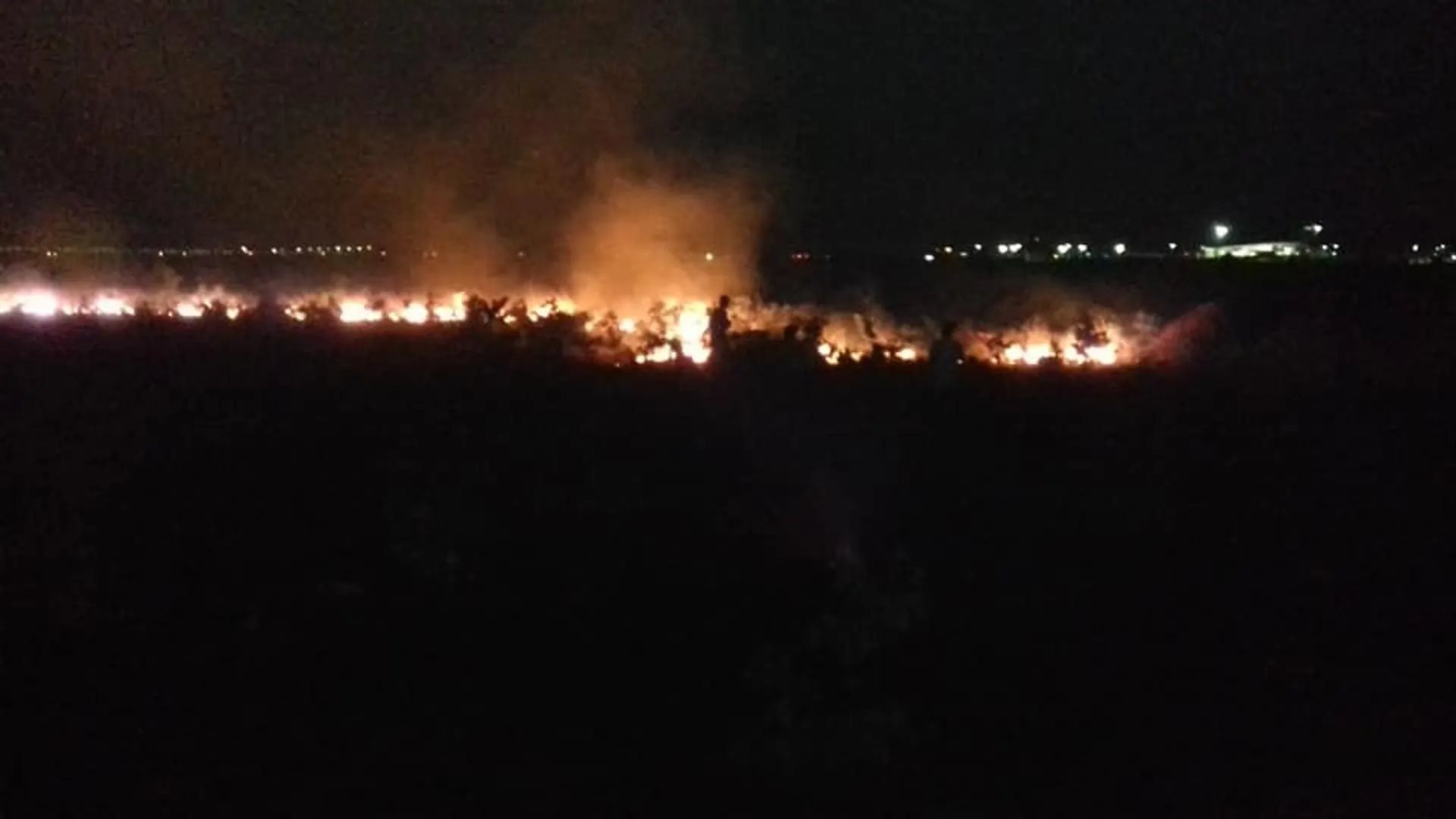 ଝାରସୁଗୁଡ଼ା ବିମାନବନ୍ଦର ରନୱେ ନିକଟରେ ଲାଗିଲା ନିଆଁ, ବଜ୍ରପାତରୁ ଅଗ୍ନିକାଣ୍ଡ ସୂଚନା