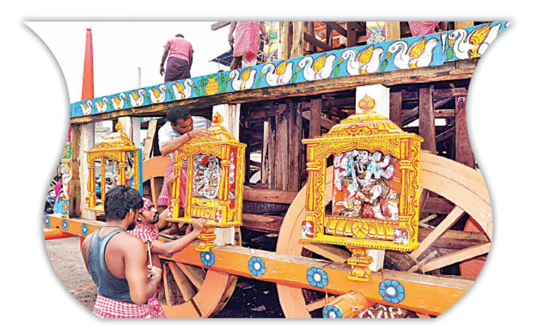 ତିନି ରଥର ପାର୍ଶ୍ବ ଦେବାଦେବୀ