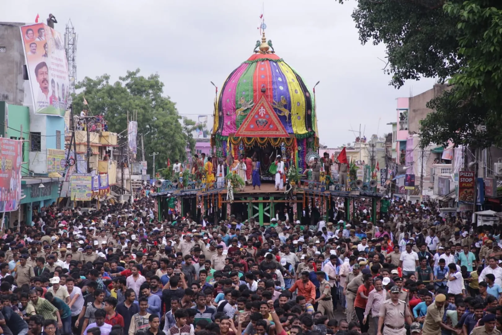ମାଉସୀ ମା’ ମନ୍ଦିରରେ ପହଞ୍ଚିଲା ତାଳଧ୍ୱଜ, ଟାଉନ ଥାନା ନିକଟରେ ଅଟକିଲା ଦର୍ପଦଳନ