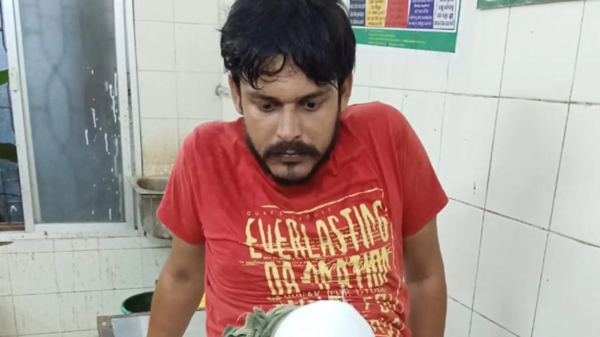 ସମ୍ବଲପୁର ସିଟି ରେଳ ଷ୍ଟେସନ୍‌ରେ ଏନ୍‌କାଉଣ୍ଟର୍‌: ପୁଲିସ ଗୁଳି ଚୋଟରେ ଦୁର୍ଦ୍ଦାନ୍ତ ଅପରାଧୀ ଆହତ