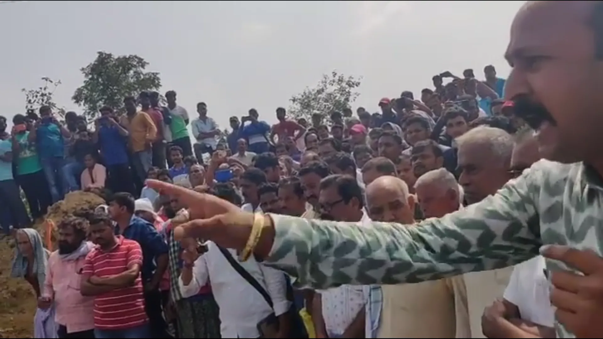 ଉଚ୍ଛେଦକୁ ବିରୋଧ କରି ତାଳଚେର ବିଧାୟକ ଅଟକ, ନିର୍ଜଳ ଉପବାସ କରି ପ୍ରତିବାଦ କଲେ ବିଧାୟକ