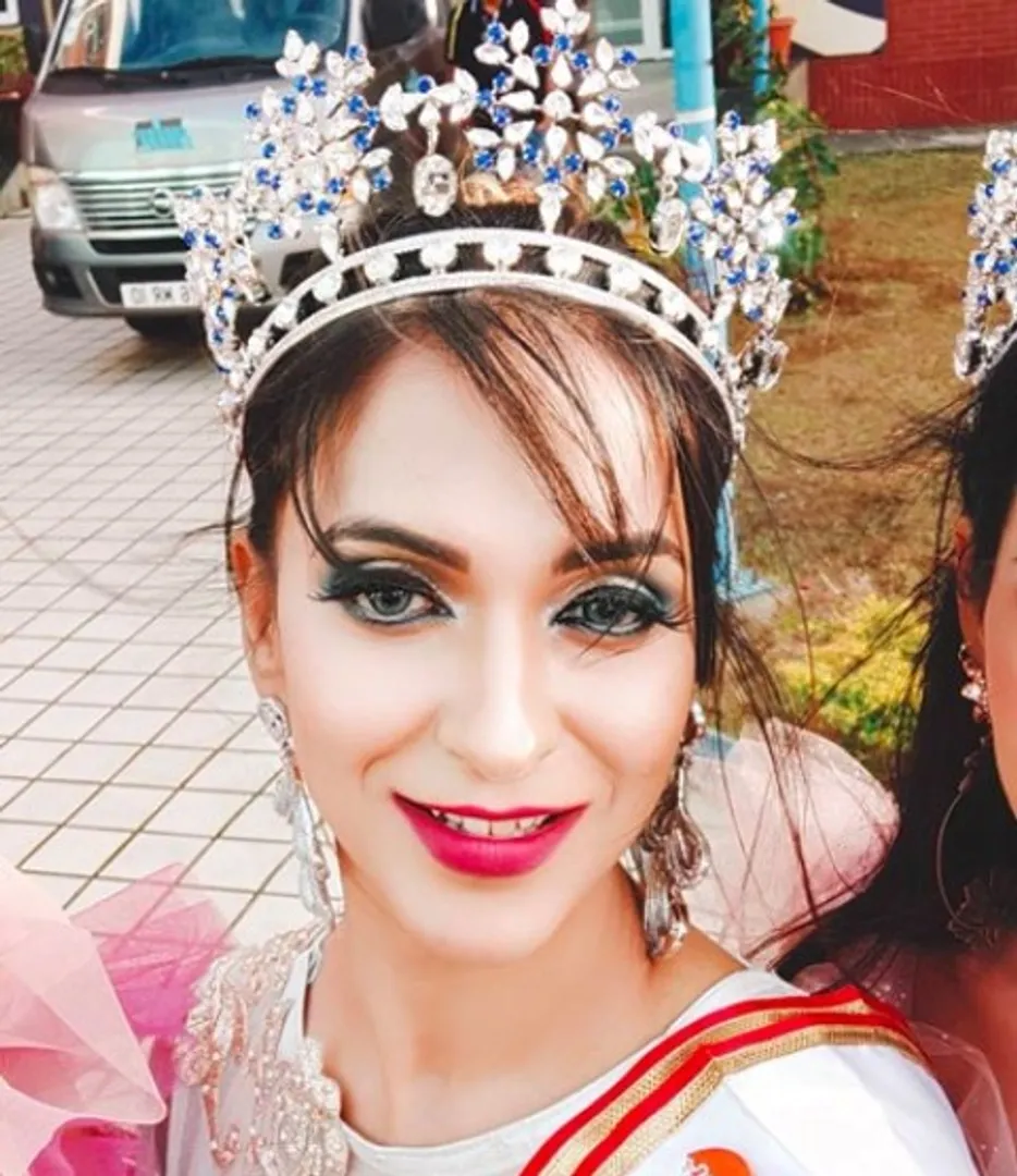 ଭୁବନେଶ୍ବରର ମୁନମୁନ ସିଂହ ଜିତିଲେ ମୋଷ୍ଟ ପପୁଲାର ଡିଭା ଏବଂ ବେଷ୍ଟ ପର୍ସନାଲିଟି ଆୱାର୍ଡ