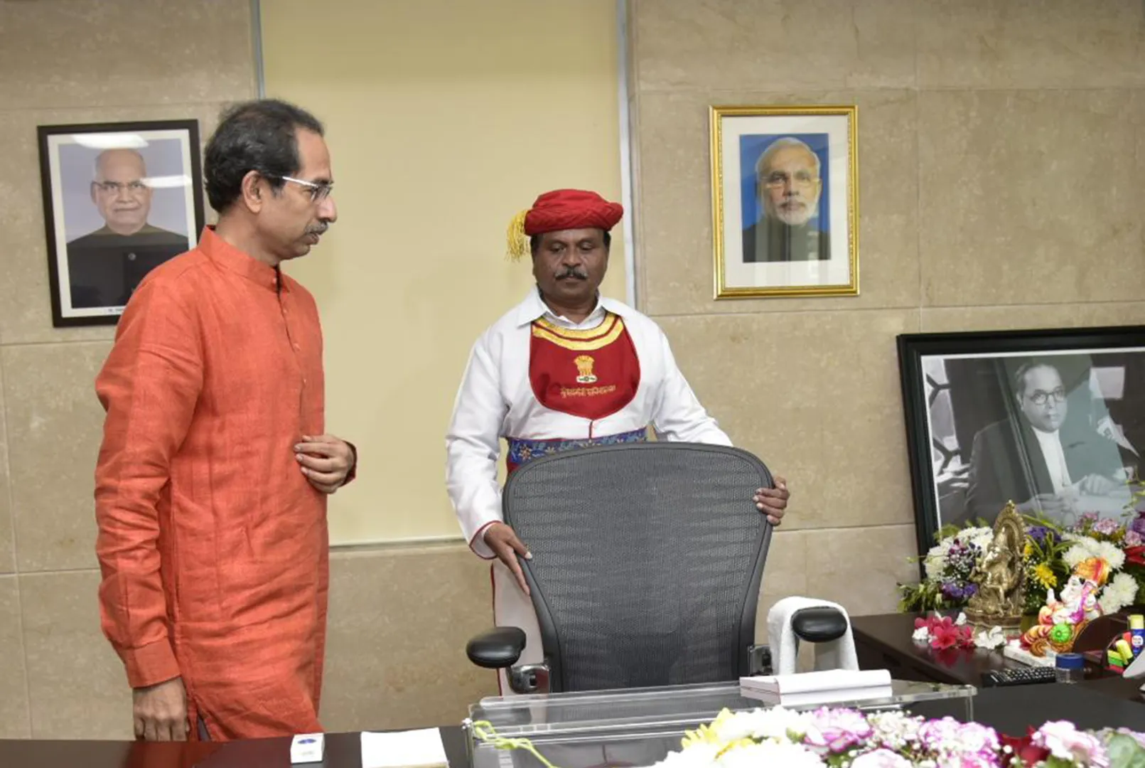 ମହାରାଷ୍ଟ୍ର : ଆସନ୍ତା କାଲି ଅପରାହ୍ଣ ୨ଟାରେ ଆସ୍ଥାଭୋଟର ସମ୍ମୁଖୀନ ହେବେ ଉଦ୍ଧବ ସରକାର