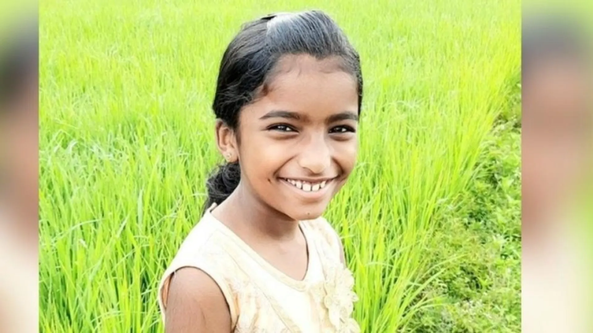 କେରଳ ସରକାରଙ୍କ କଡ଼ା ପଦକ୍ଷେପ: ସ୍କୁଲରେ ଛାତ୍ରୀଙ୍କୁ ସାପ କାମୁଡ଼ିବା ପରେ ନିଲମ୍ବିତ ହେଲେ ପ୍ରଧାନ ଶିକ୍ଷକ, ଭଙ୍ଗା ହେଲା ଅଭିଭାବକ ସଂଘ