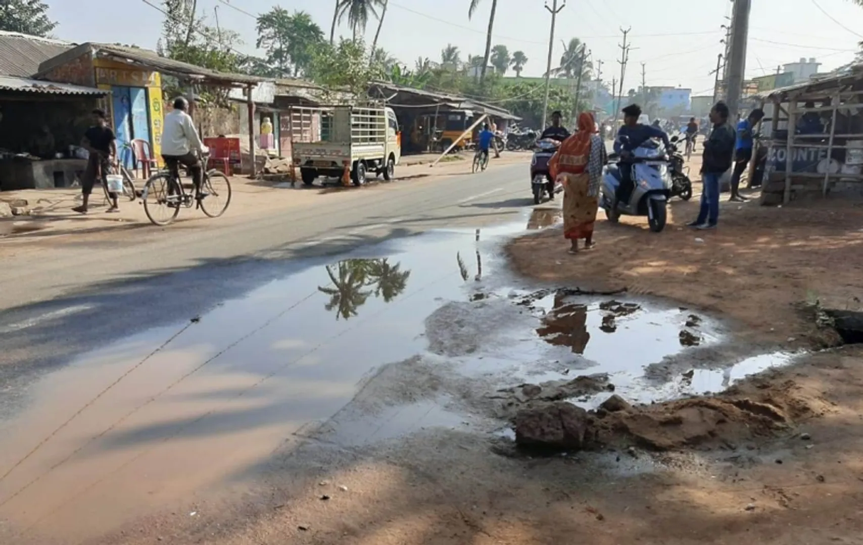ପିପିଲିରେ ପାନୀୟ ଜଳ ଯୋଗାଣ ବ୍ୟବସ୍ଥା ଏମିତି : ମରାମତି ନାଁରେ ଲକ୍ଷାଧିକ ଟଙ୍କା ହଡ଼ପ, ଦୂଷିତ ପାଣି ପିଉଛନ୍ତି ଲୋକେ