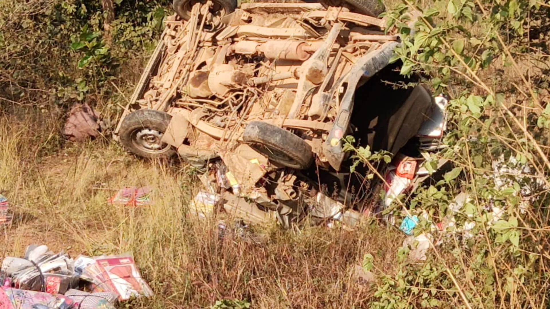 ସଡକ ଦୁର୍ଘଟଣାରେ ପ୍ରାଣ ହରାଇଲେ ଯୁବ ବ୍ୟବସାୟୀ, ଉତ୍ତେଜିତ ଲୋକେ କଲେ ରାସ୍ତାରୋକ