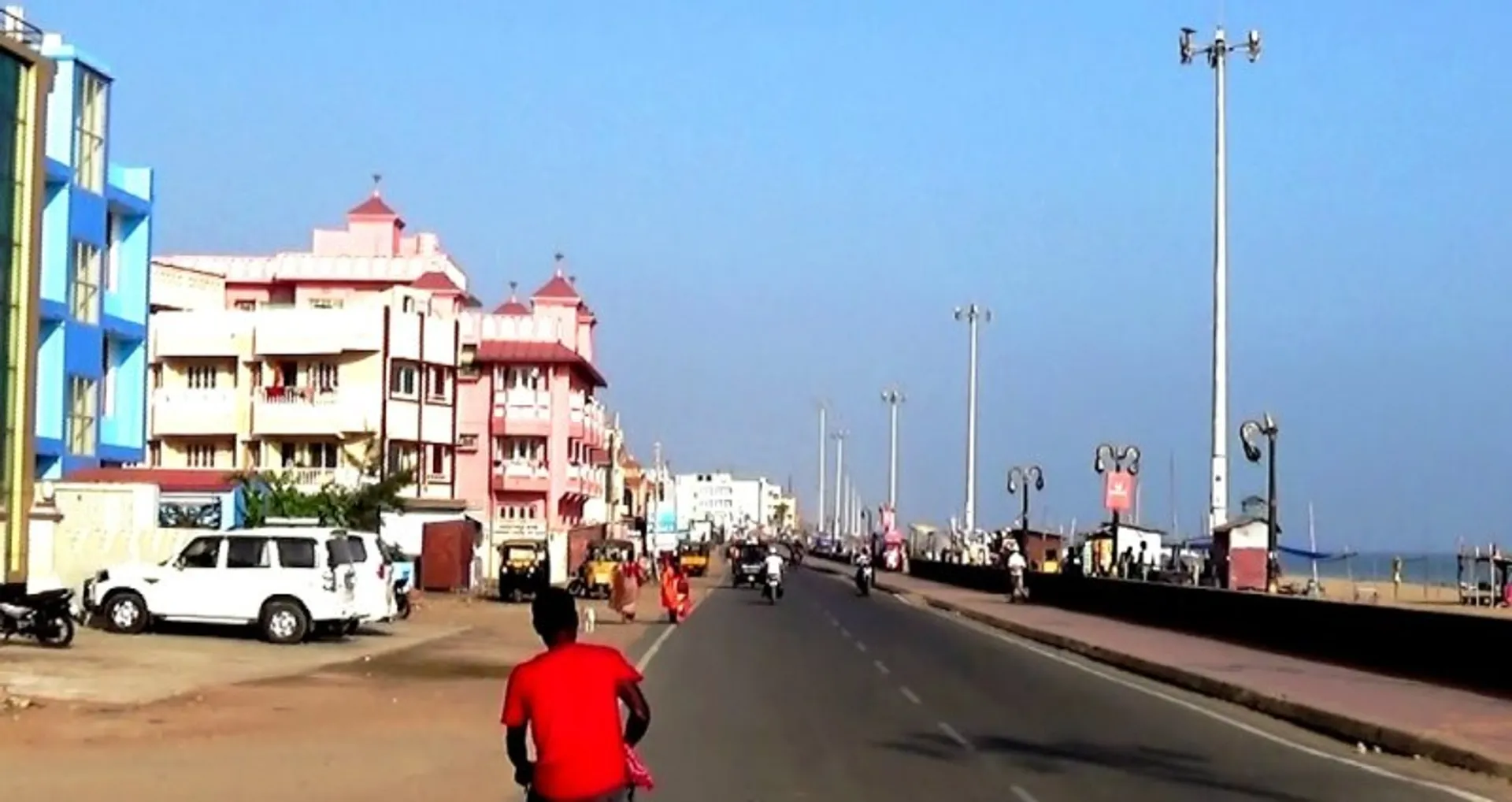 ନୂଆ ବର୍ଷ ପାଇଁ ପୁରୀରେ ‌ହୋଟେଲ ରୁମ୍ କଳାବଜାର : ୩ ହଜାର ଟଙ୍କାର ରୁମ୍‌କୁ ନୂଆ ବର୍ଷ ପାଇଁ ରାତି ପିଛା ନିଆଯାଉଛି ୧୦ରୁ ୧୩ ହଜାର ଟଙ୍କା