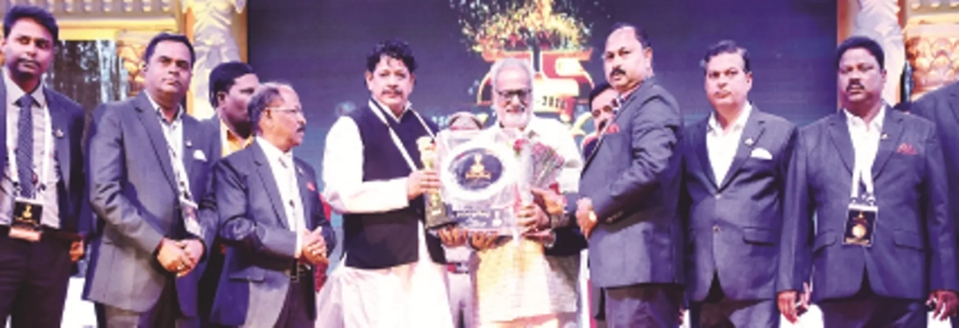 ଗ୍ଲୋରିଫେଷ୍ଟ୍‌ରେ ପଞ୍ଚମ ସନ୍ଧ୍ୟା : ଯୁବଶକ୍ତି ଆଗକୁ ବଢ଼ିବାକୁ ରାଜ୍ୟପାଳଙ୍କ ଆହ୍ୱାନ