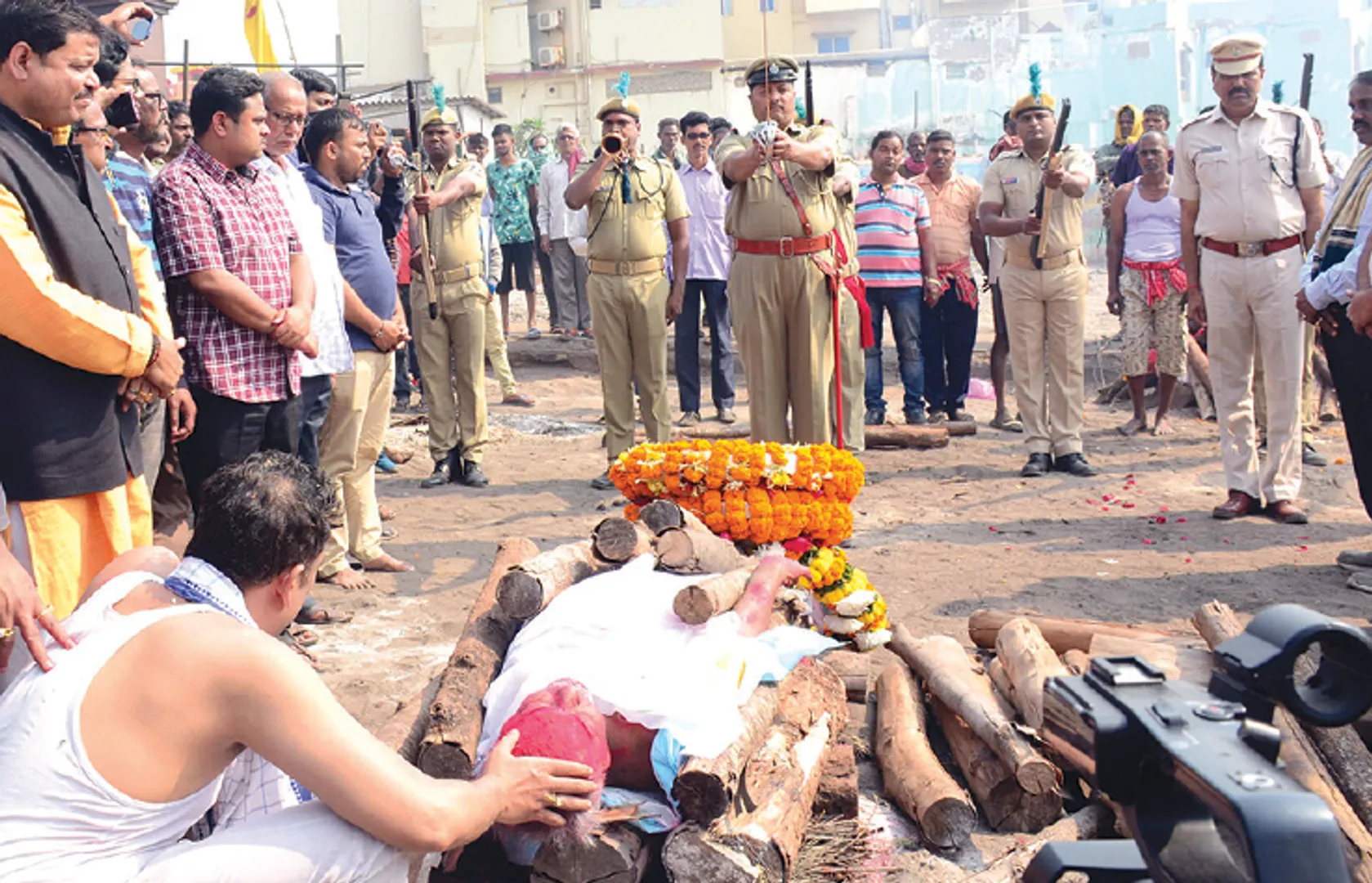 ରାଷ୍ଟ୍ରୀୟ ମର୍ଯ୍ୟାଦା ସହ ମନମୋହନଙ୍କ ଶେଷକୃତ୍ୟ