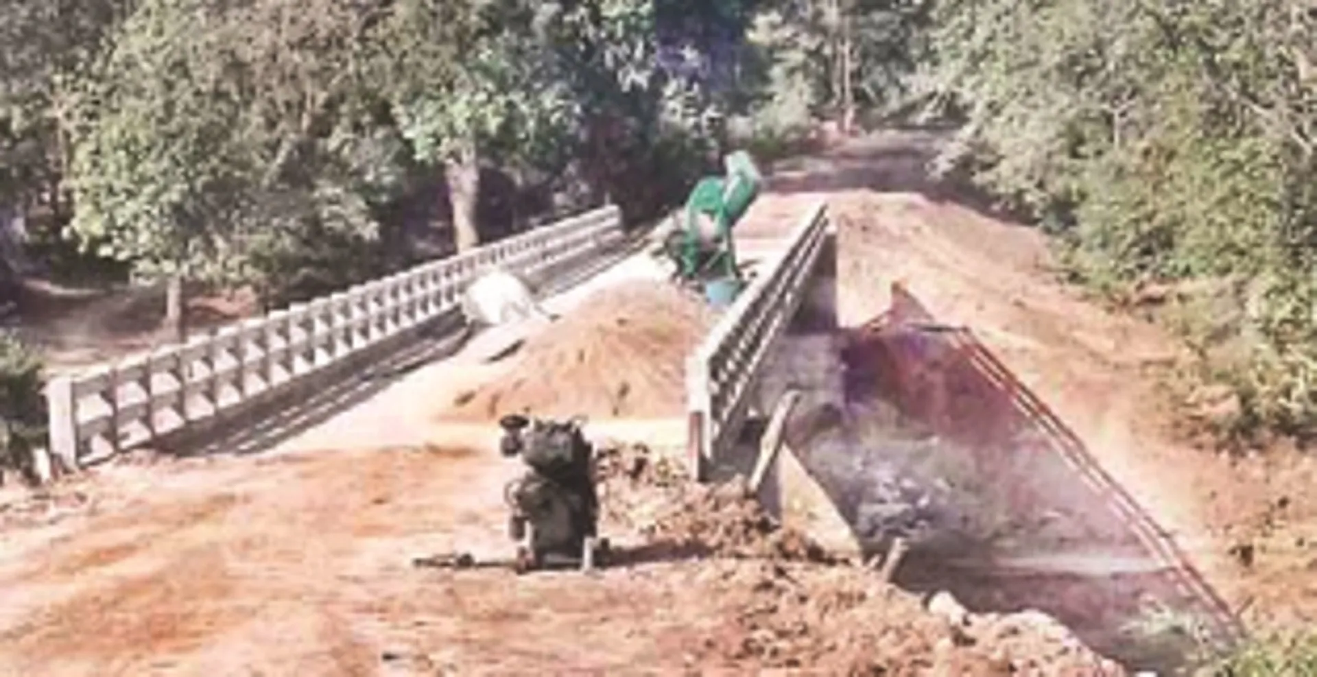 ଦୁଃଖ ବଢ଼ାଉଛି ବୃତଙ୍ଗ ସେତୁ : ଦୀର୍ଘ ୪ ବର୍ଷ ବିତି ଯାଇଥିଲେ ମଧ୍ୟ ଶେଷ ହୋଇପାରୁନି ସେତୁ ନିର୍ମାଣ, ଦୁର୍ଦ୍ଦଶା ଭୋଗୁଛନ୍ତି ଜନସାଧାରଣ