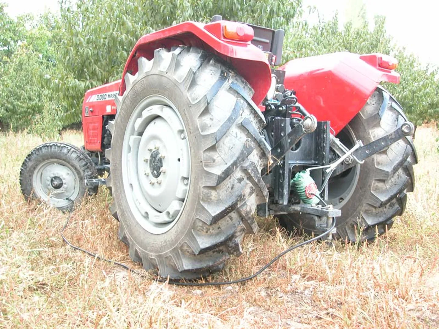 କୃଷି ଯନ୍ତ୍ରପାତି ଅଚଳ: ଗ୍ୟାରେଜ ବନ୍ଦକୁ ମେକାନିକ୍‌ ମିଳୁନି, ଚାଷ ହେବ କେମିତି 