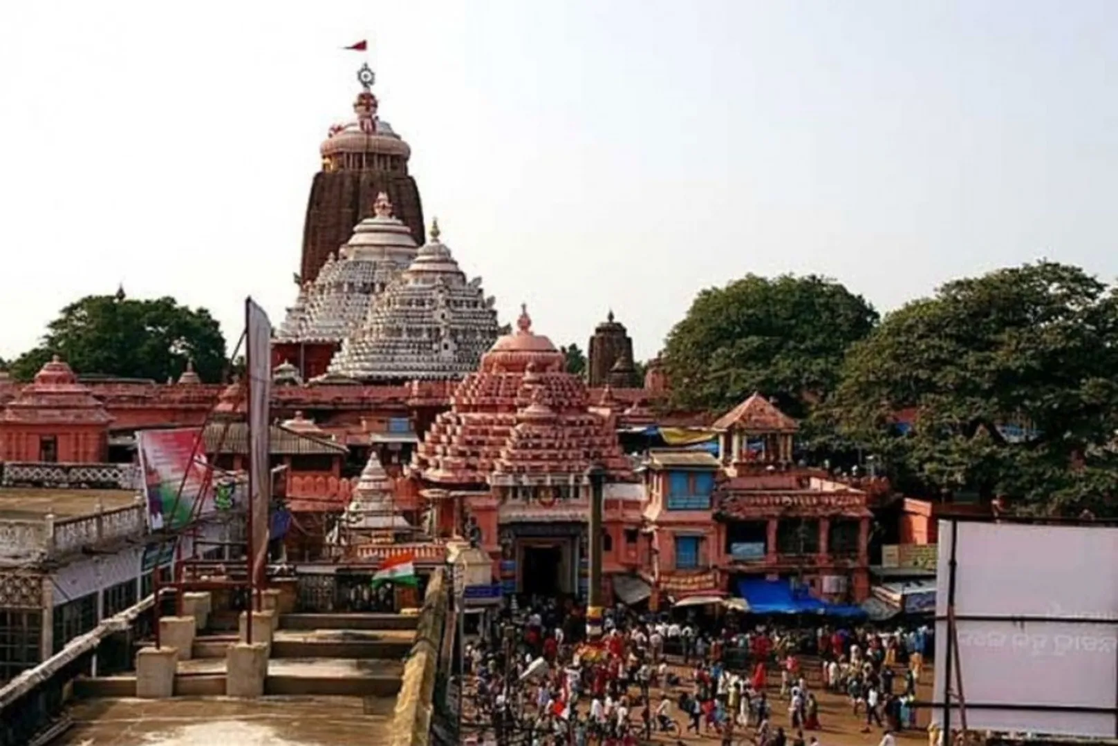 ଶ୍ରୀମନ୍ଦିର କଳାହାଟ ଦ୍ବାର କାମ ଜାରି: ଲାଗିଲା ଫ୍ରେମ୍‌, ନୂଆ କବାଟ